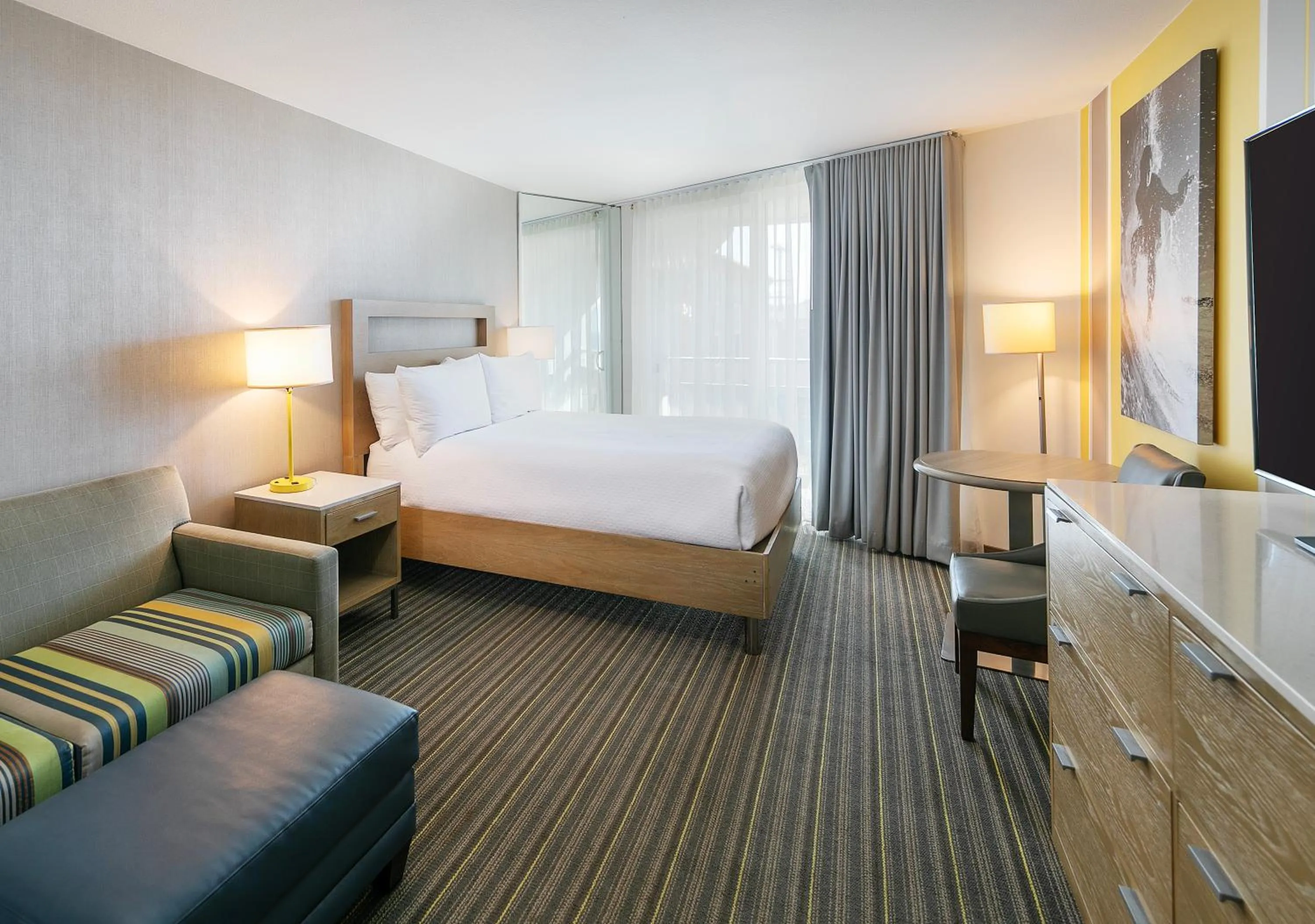 Bedroom, Bed in The Wayfarer San Diego