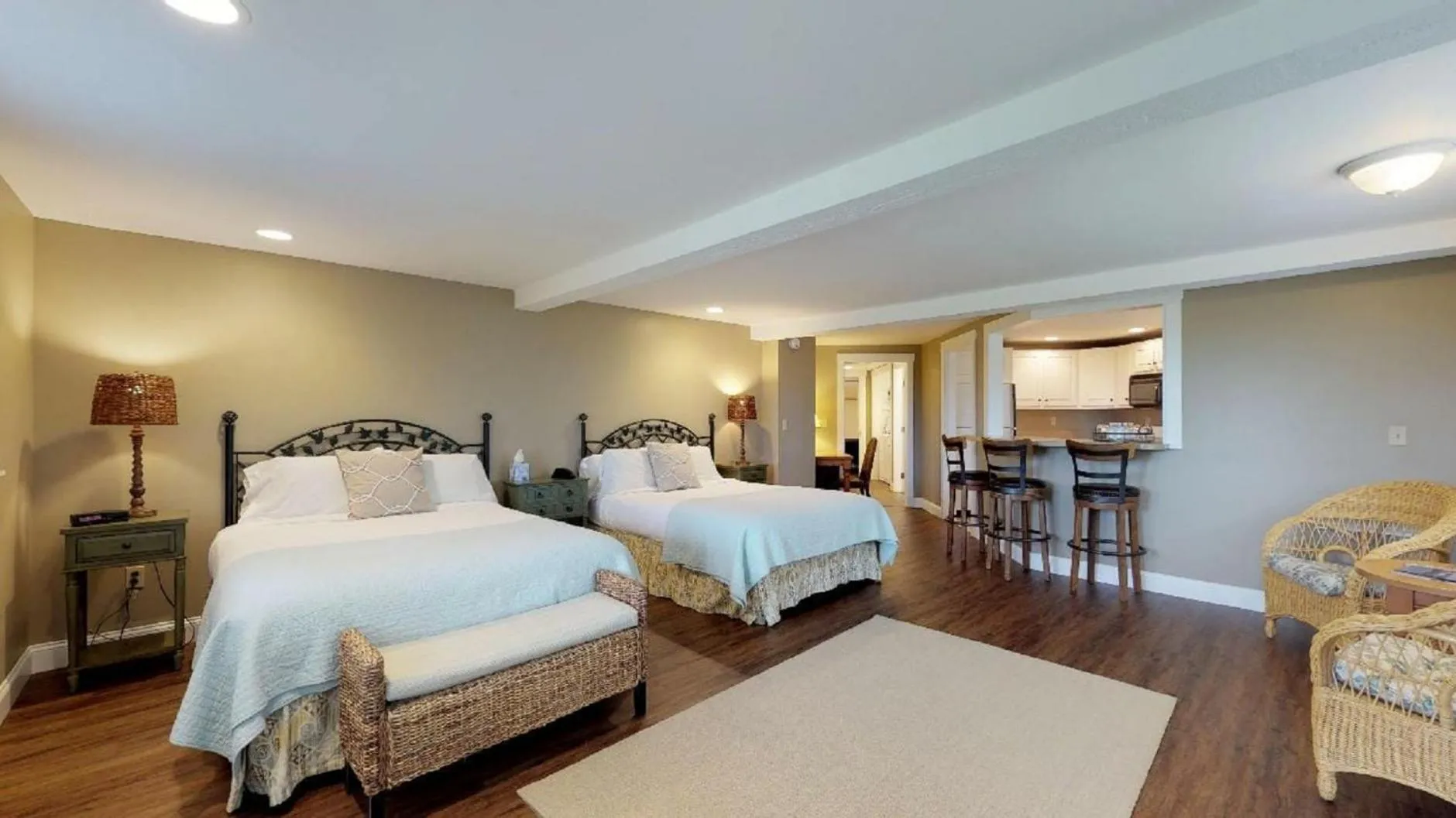 Photo of the whole room, Bed in Glen Cove Inn & Suites Rockport