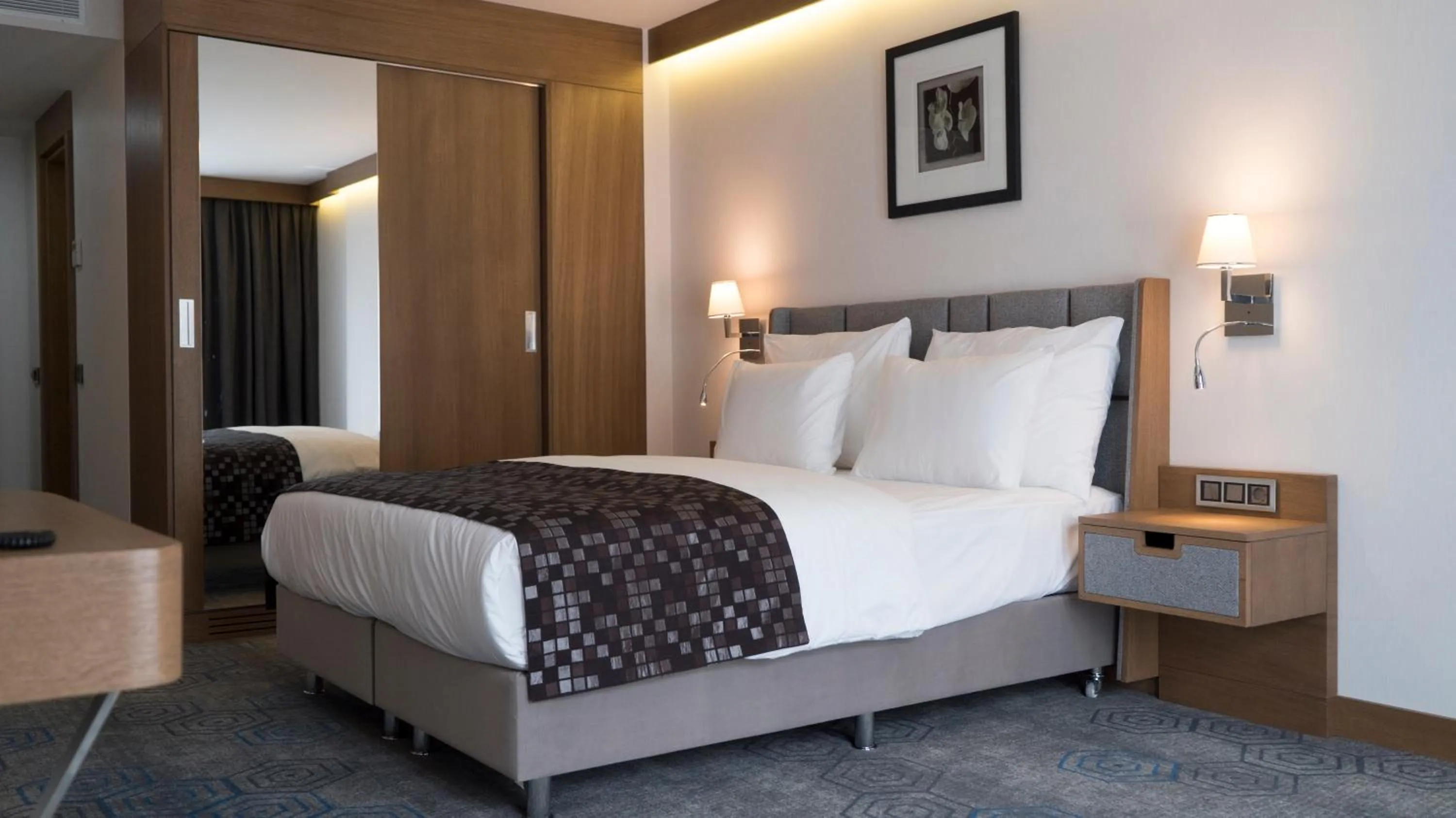 Bed in Yuksel Istanbul Yenikapı Hotel