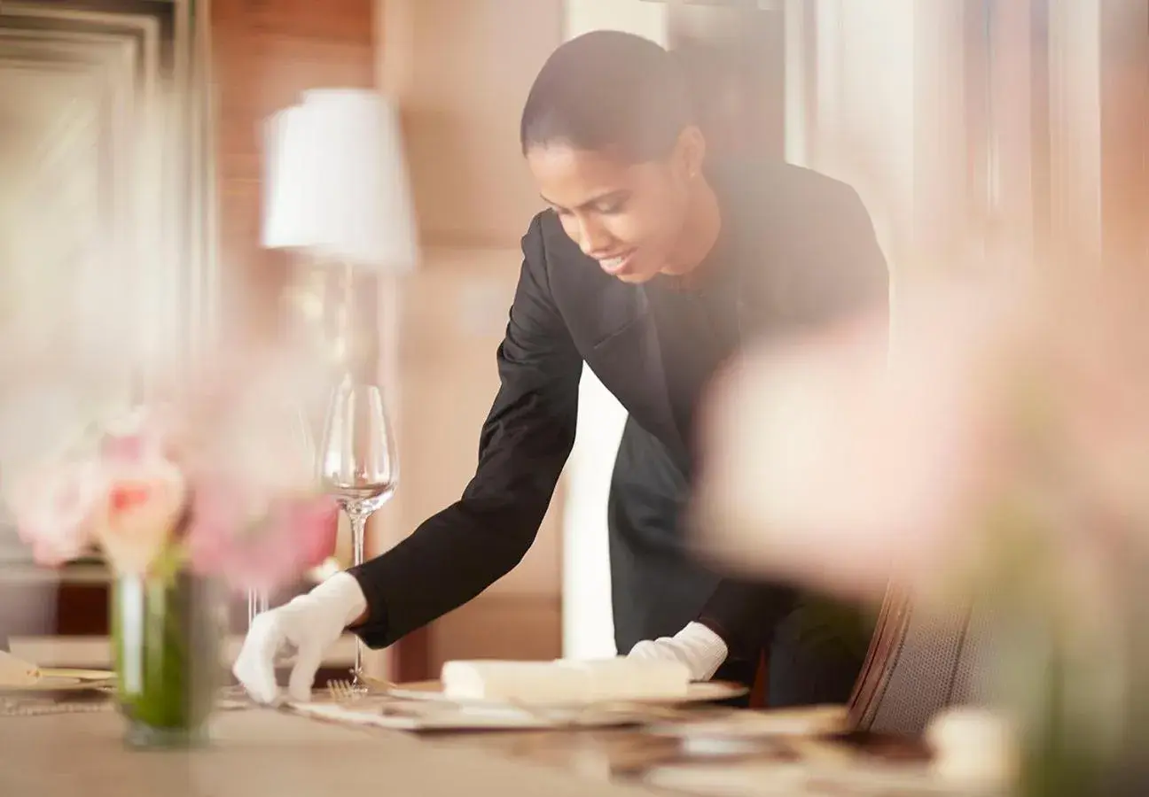 Lounge or bar in Taj Samudra, Colombo Lounge or bar in Taj Samudra, Colombo