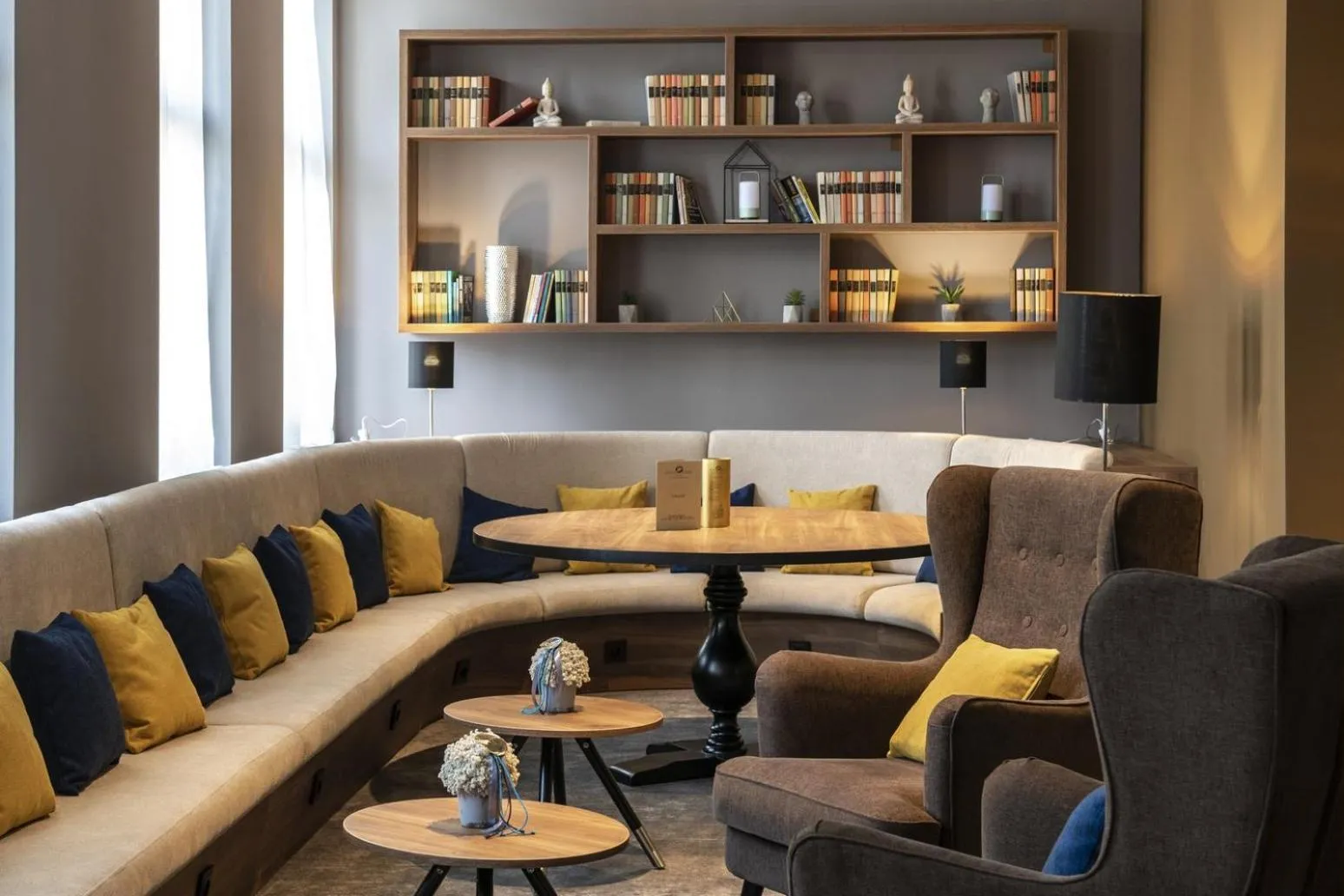 Communal lounge/ TV room in Balneo Hotel Zsori Thermal & Wellness