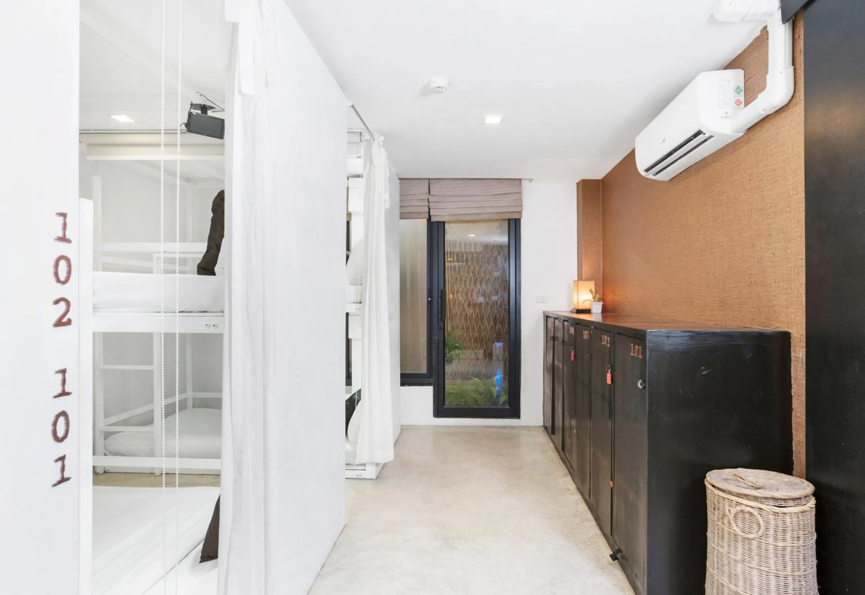 bunk bed in Nappark Hostel @Khao San