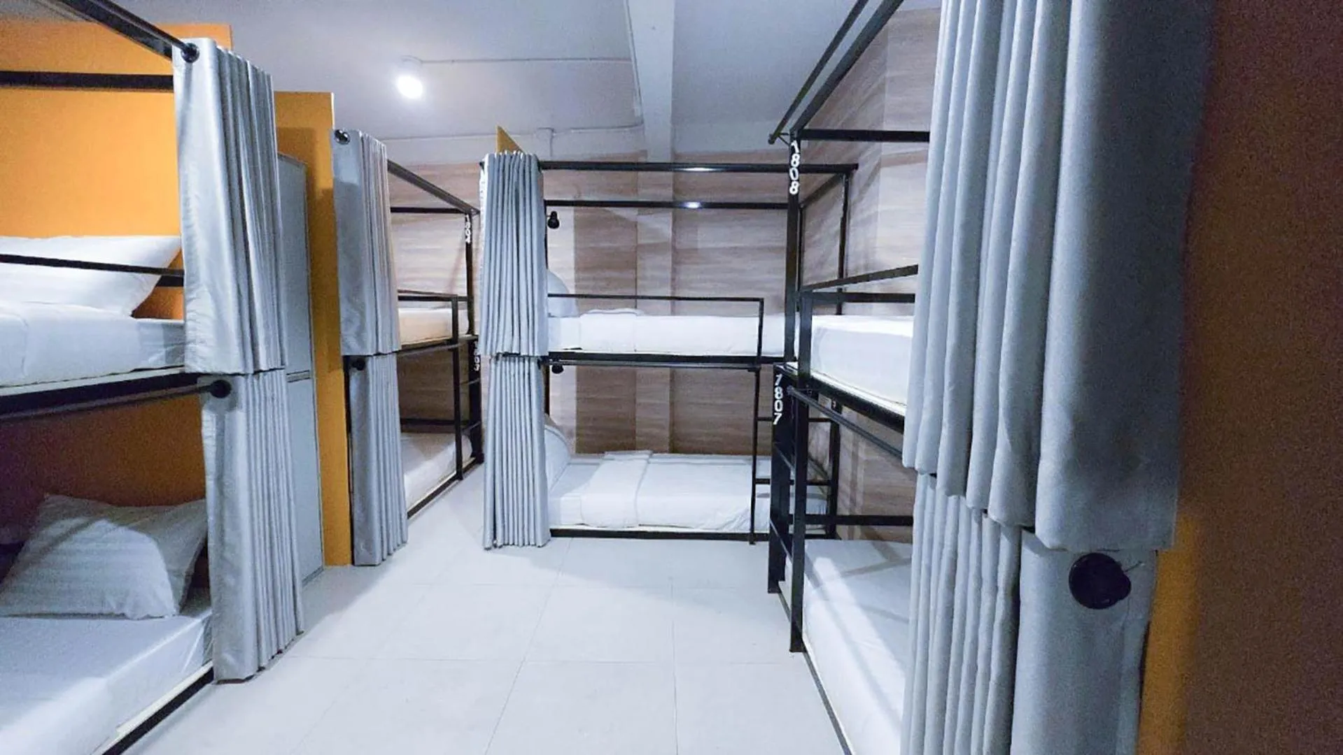 Bed in Nappark Hostel @Khao San