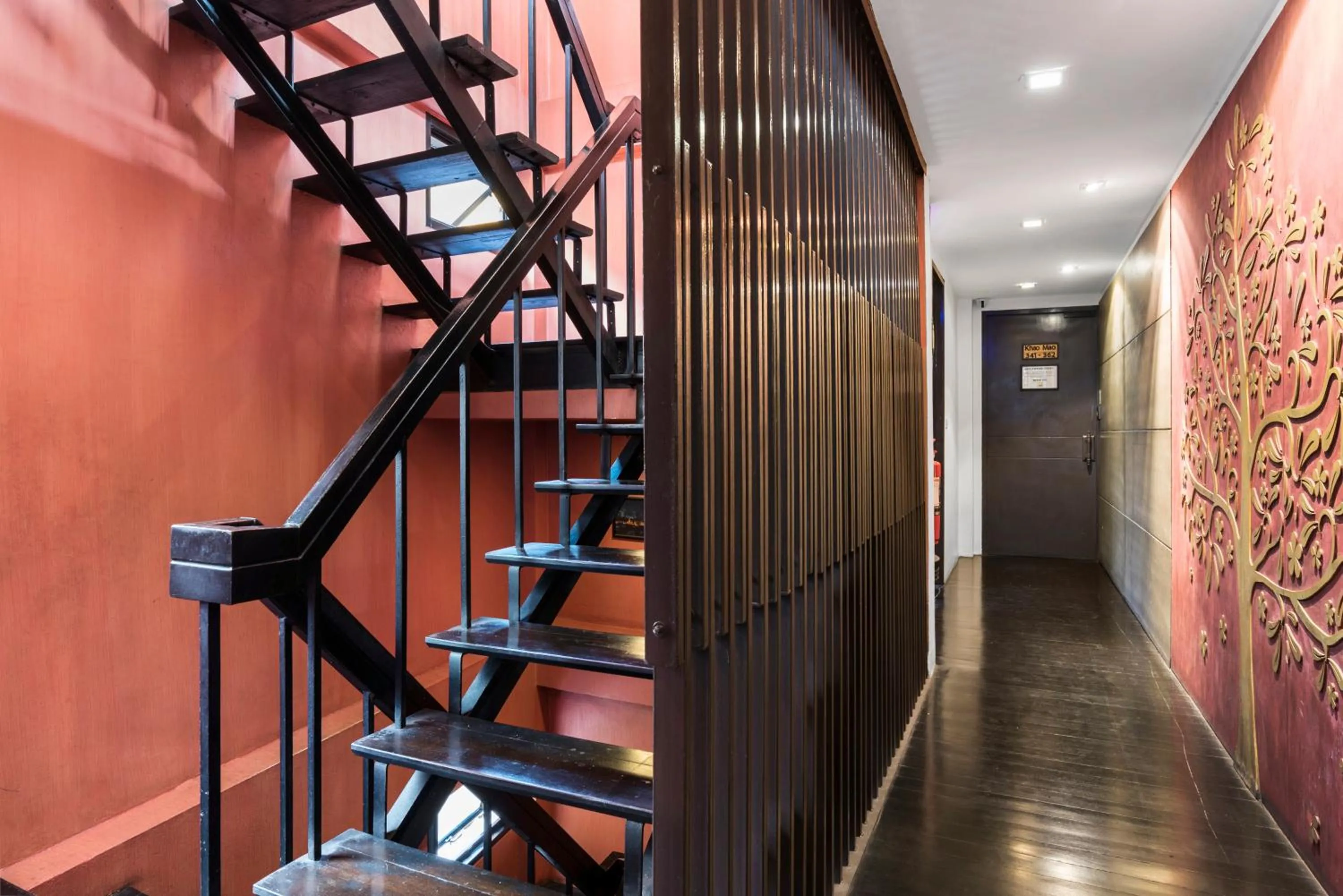 Property building in Nappark Hostel @Khao San