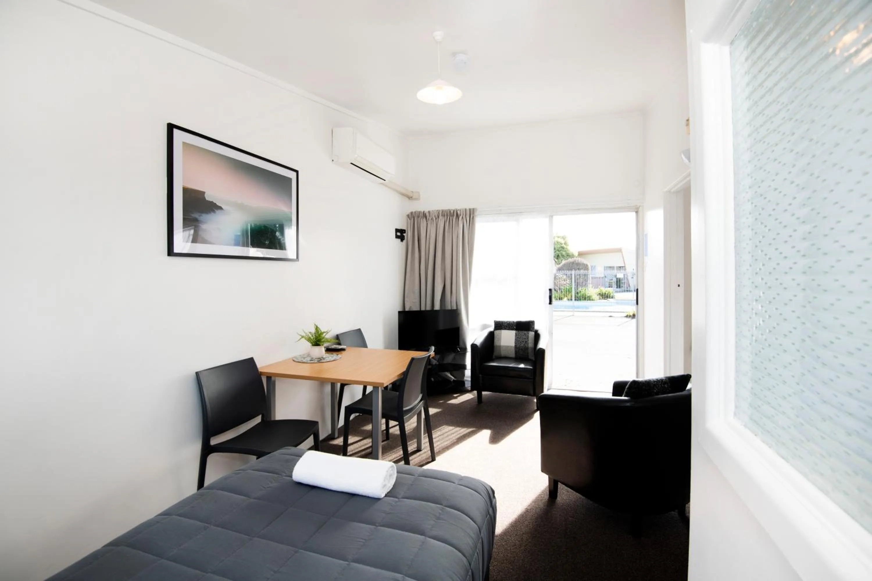 Bed in Spanish Lady Motel