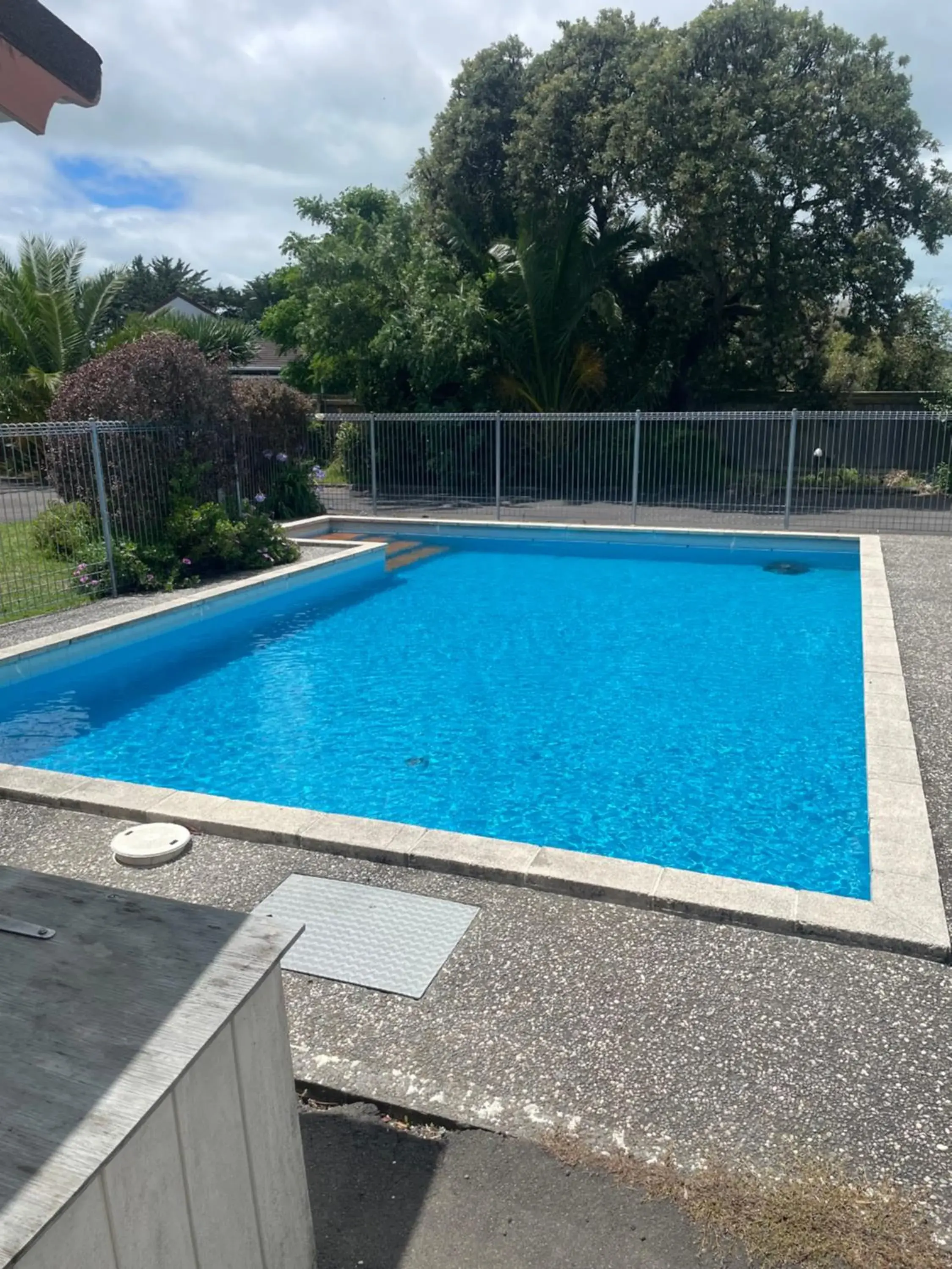 Swimming pool in Spanish Lady Motel Swimming pool in Spanish Lady Motel