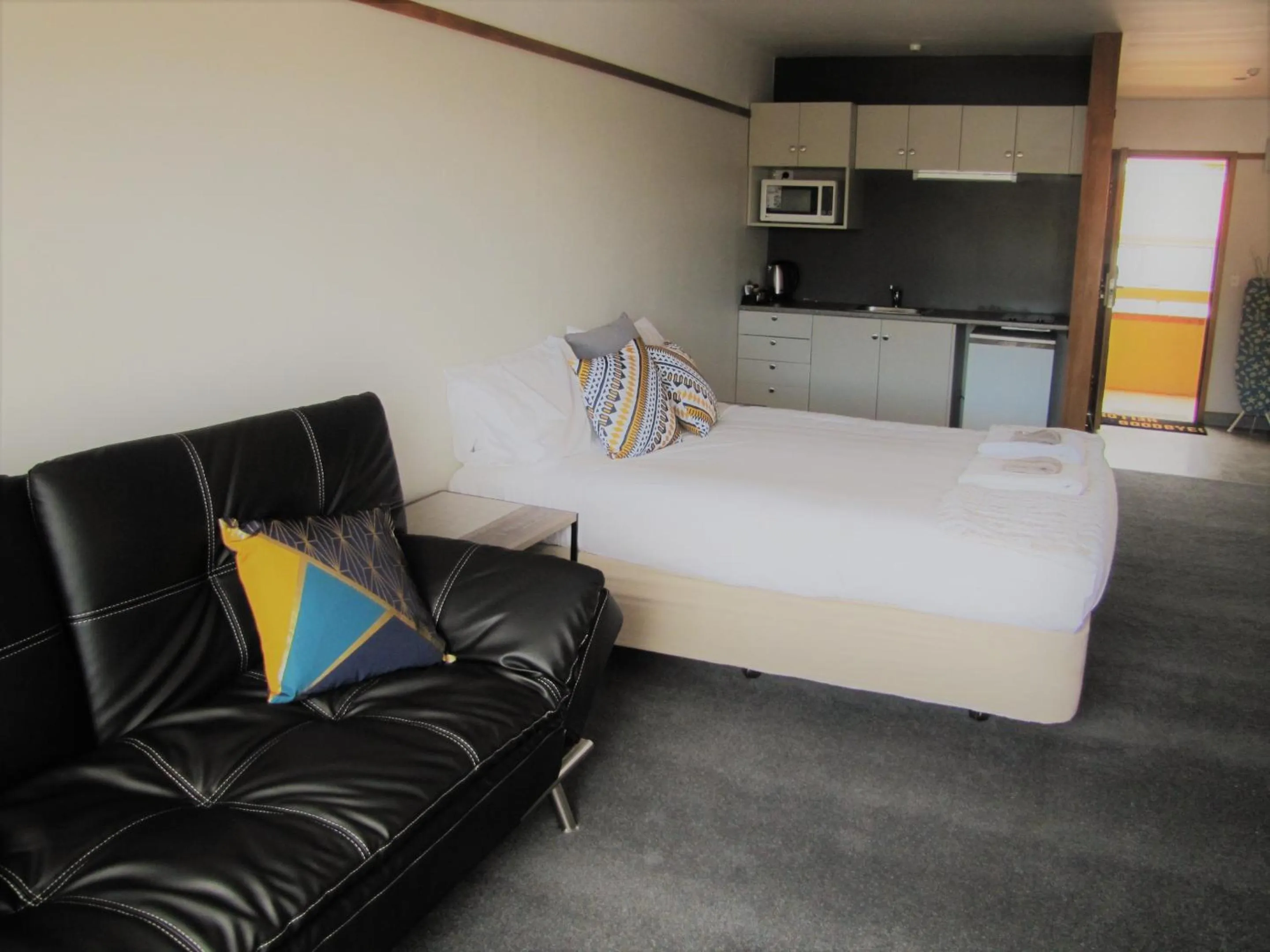 Bed in The Beachcomber Hotel