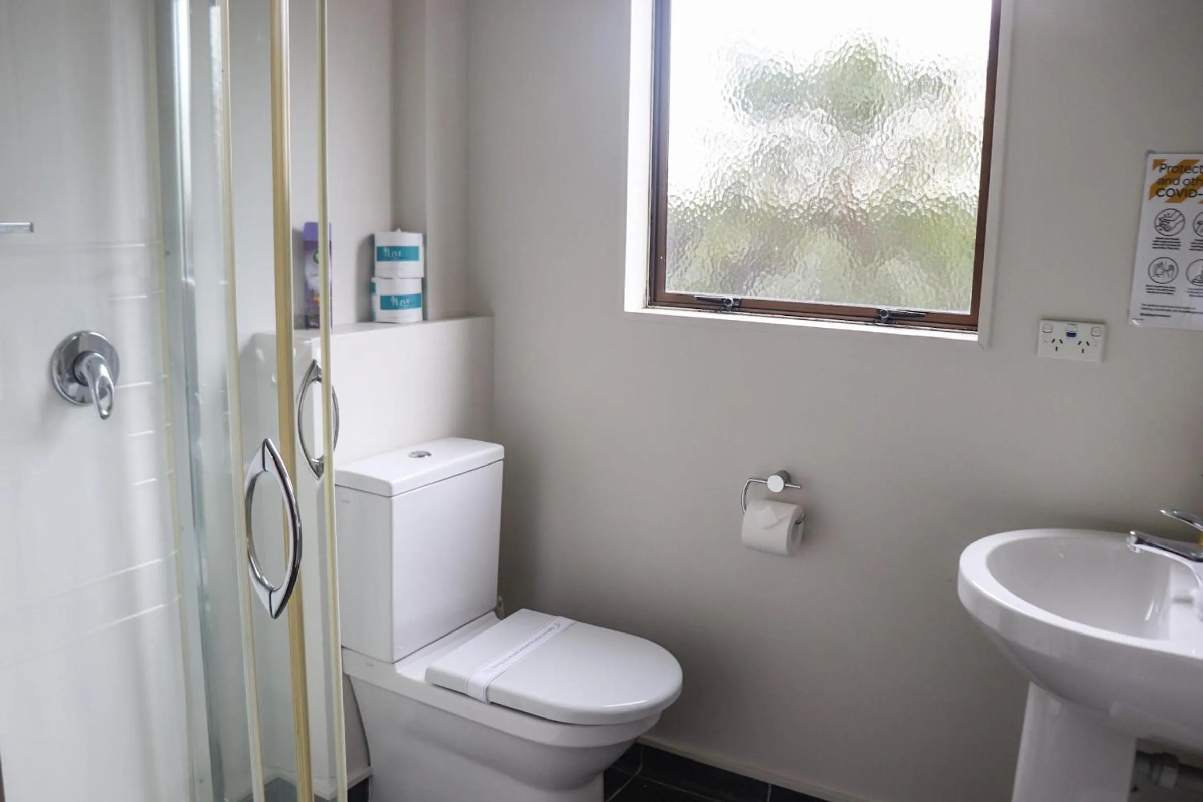 Bathroom in The Beachcomber Hotel