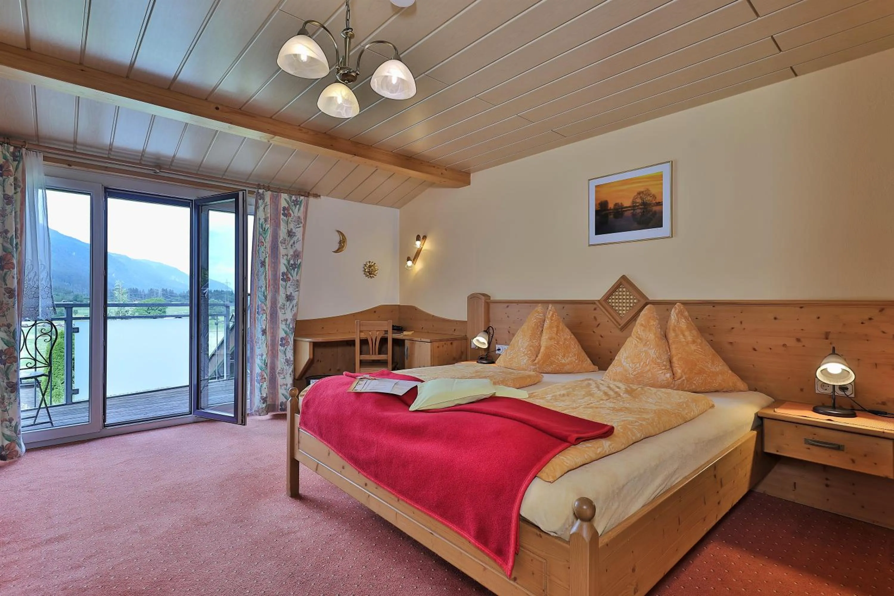 Bed in Hotel Garni Zerza