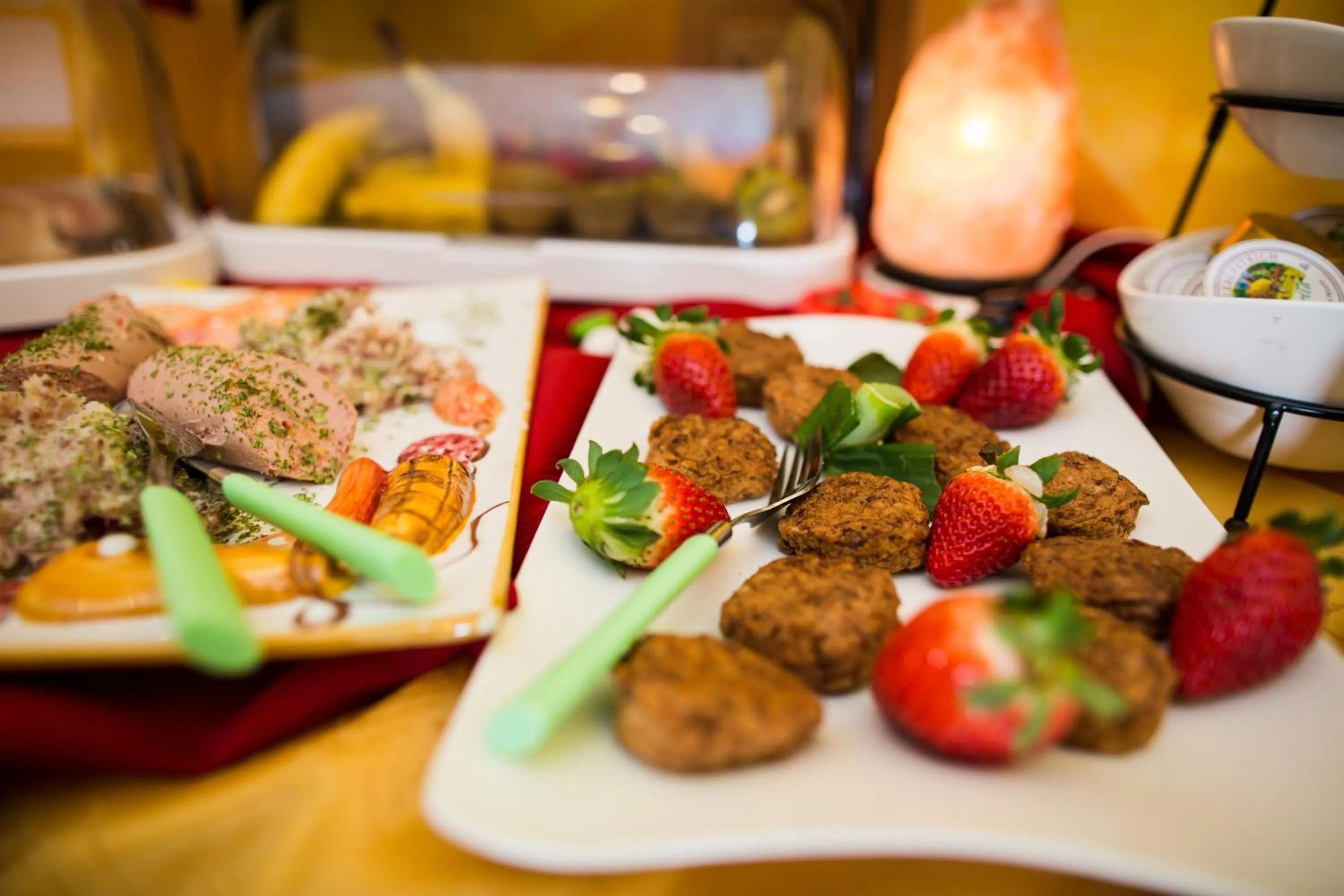 Buffet breakfast in Hotel Garni Zerza