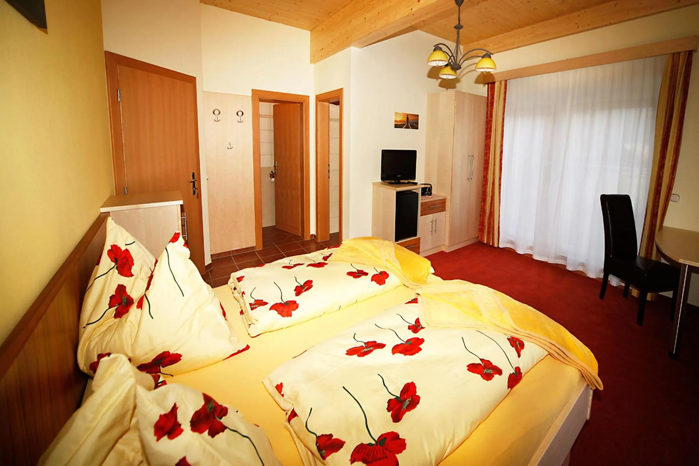 Bedroom, Bed in Hotel Garni Zerza