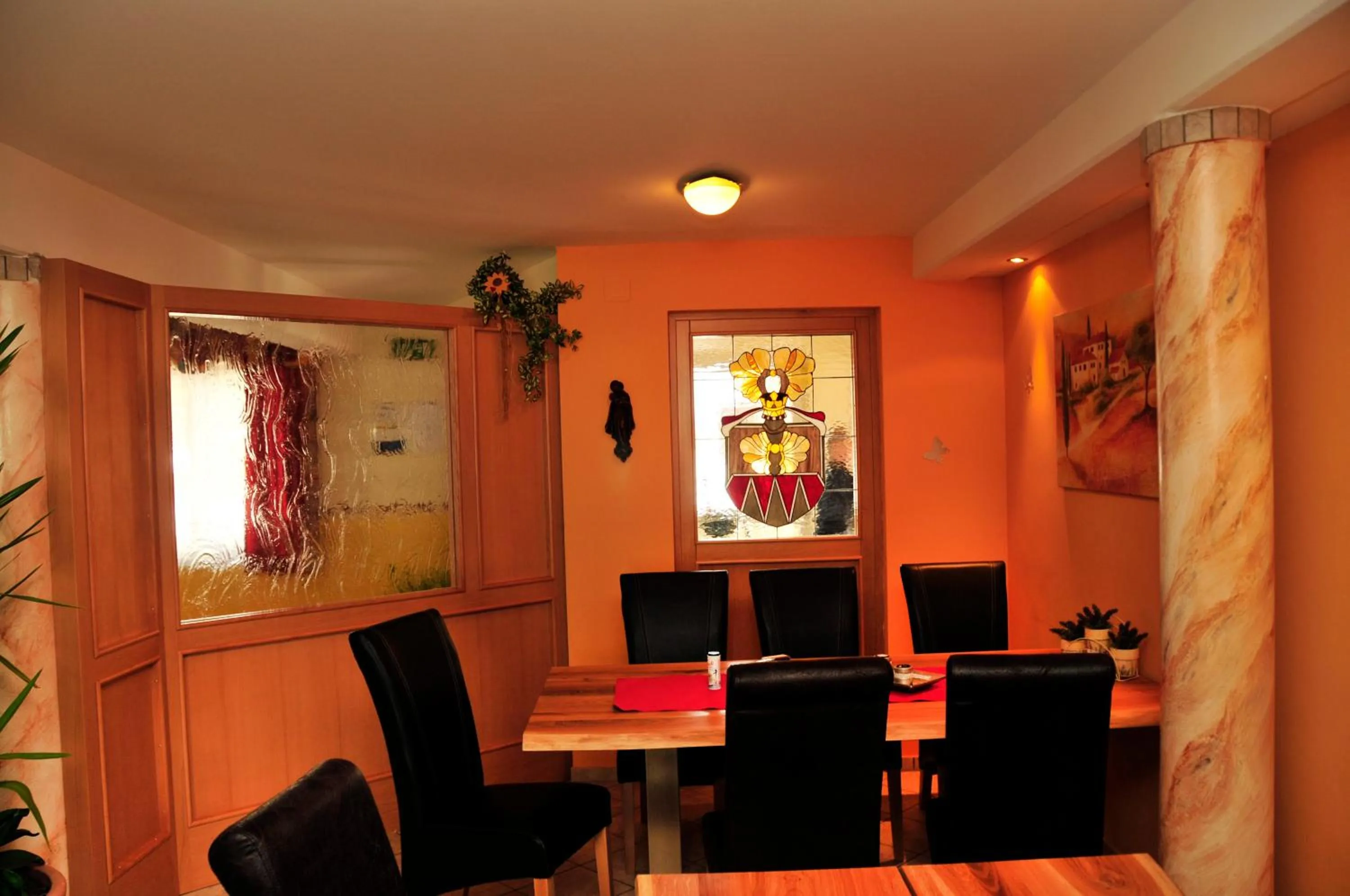 Restaurant/places to eat in Hotel Garni Zerza