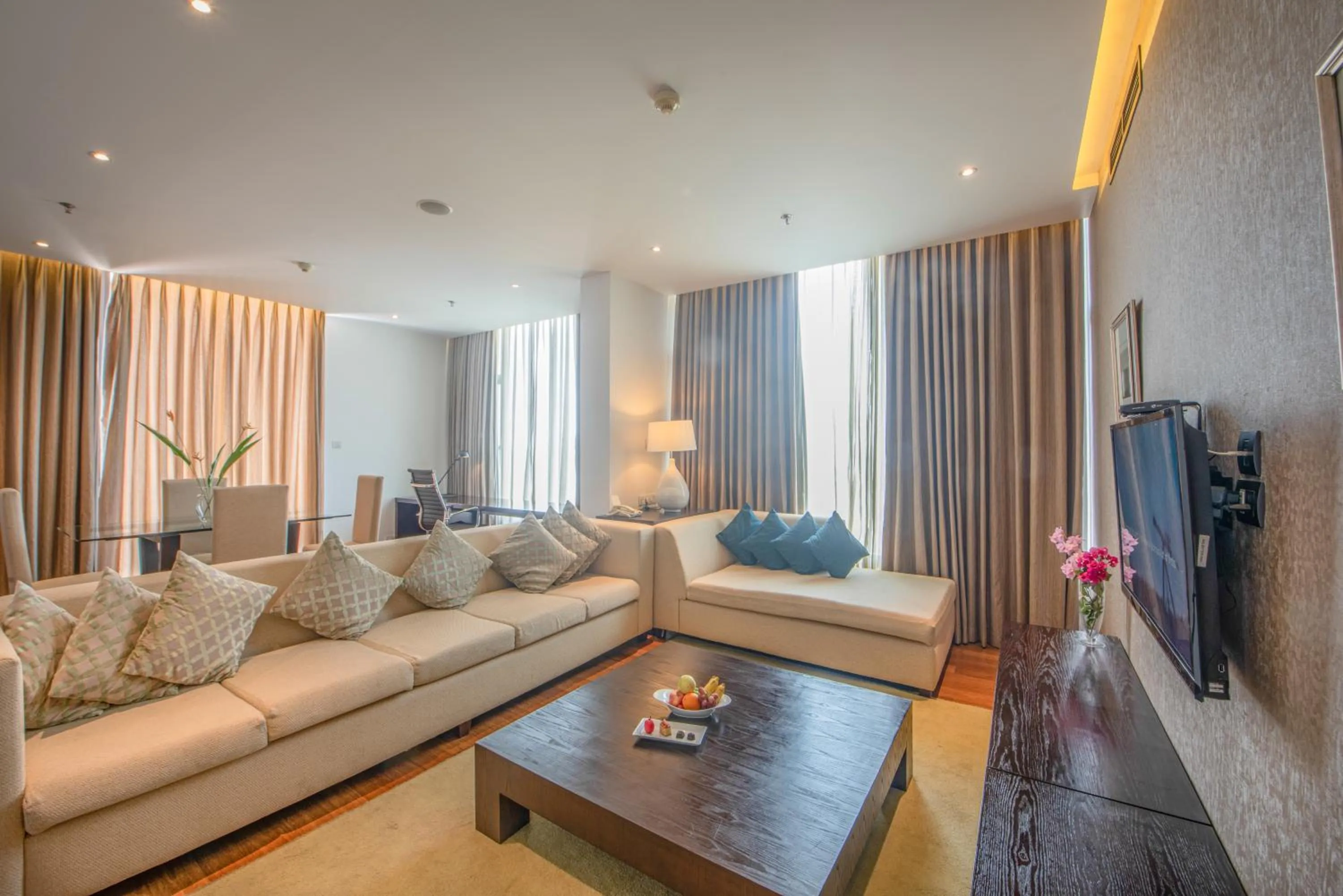 Living room in Vivanta Colombo, Airport Garden