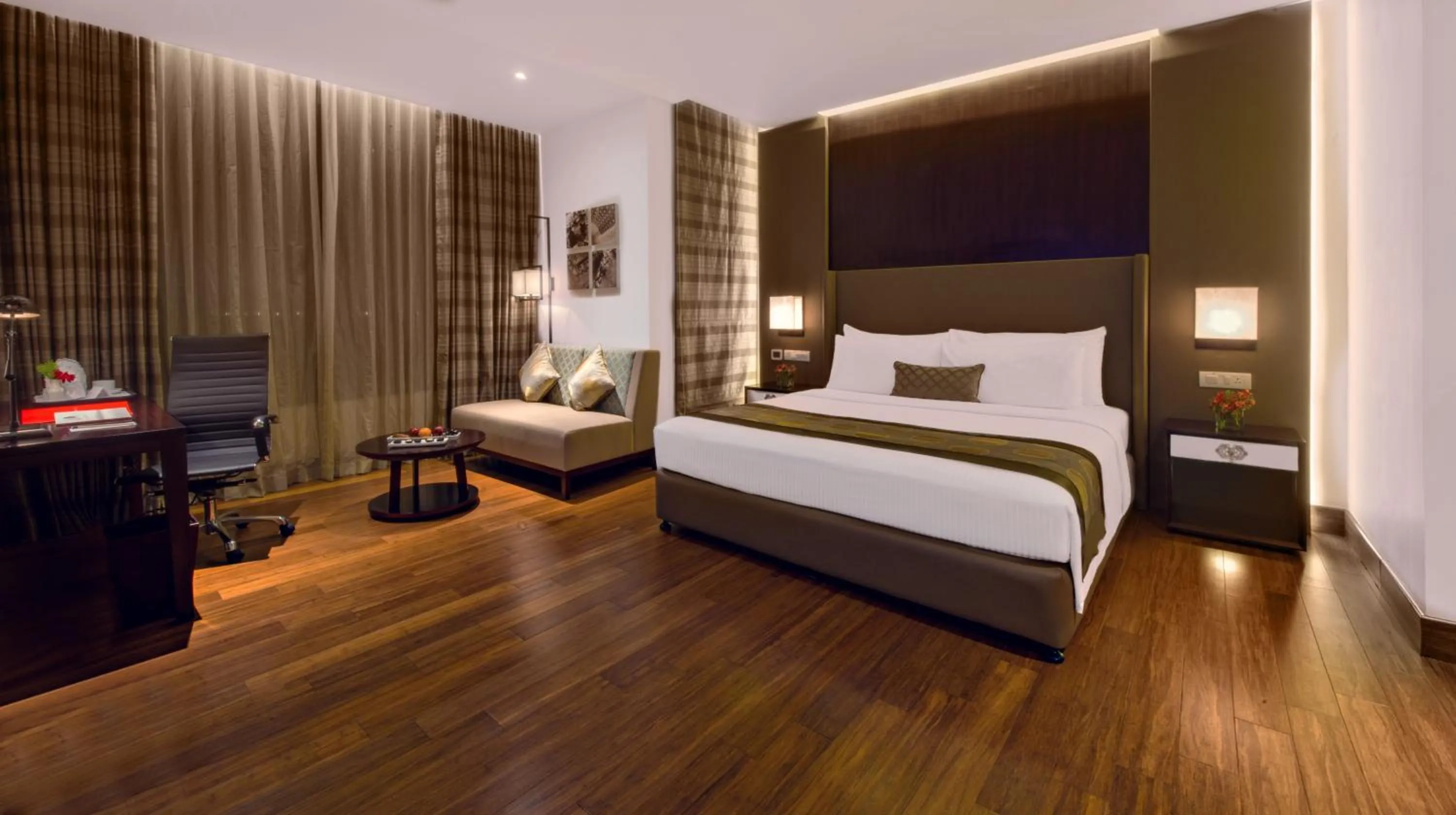 Bed in Vivanta Colombo, Airport Garden