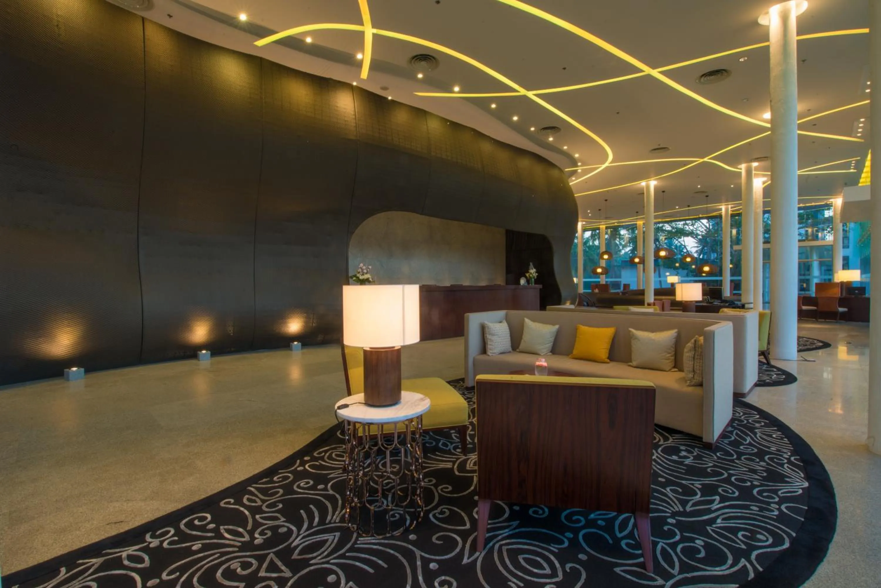 Lobby or reception in Vivanta Colombo, Airport Garden