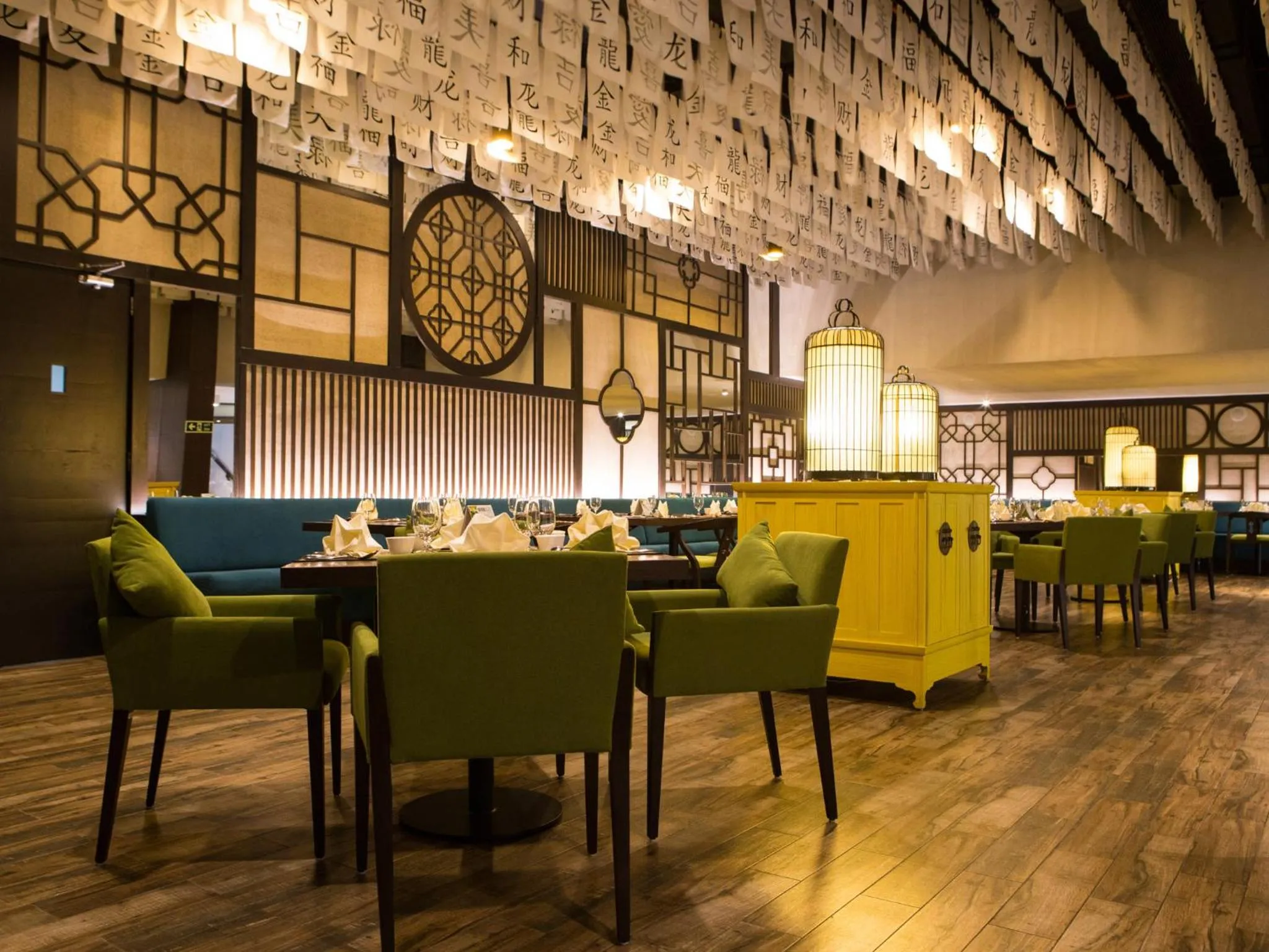 Restaurant/places to eat in Vivanta Colombo, Airport Garden