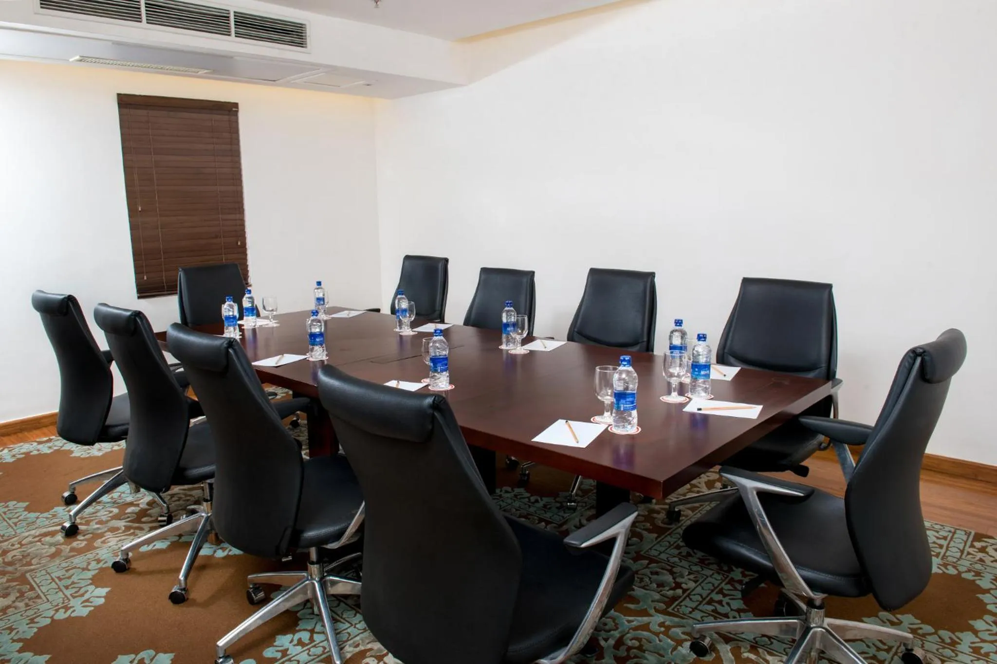 Meeting/conference room in Vivanta Colombo, Airport Garden
