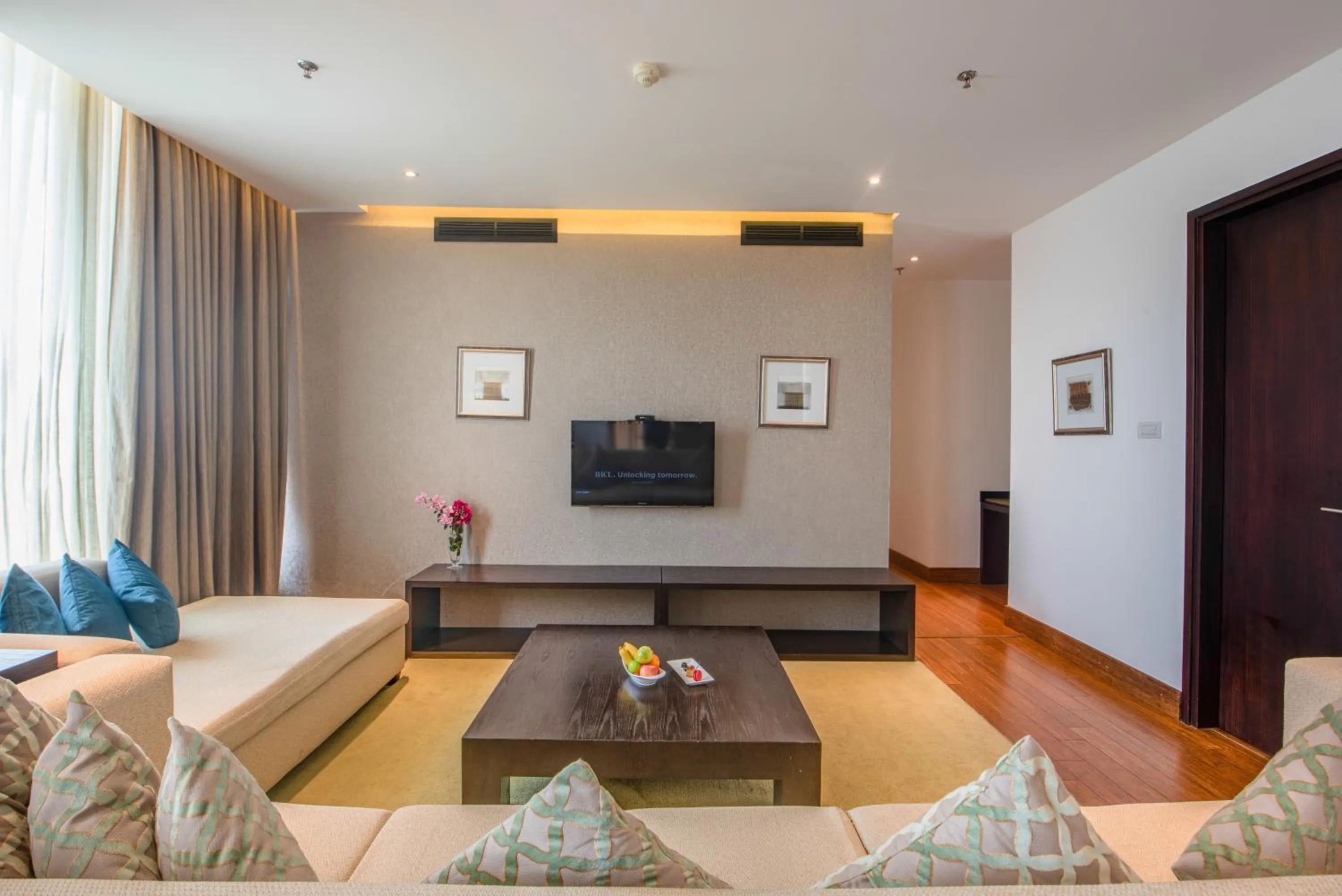 Living room in Vivanta Colombo, Airport Garden