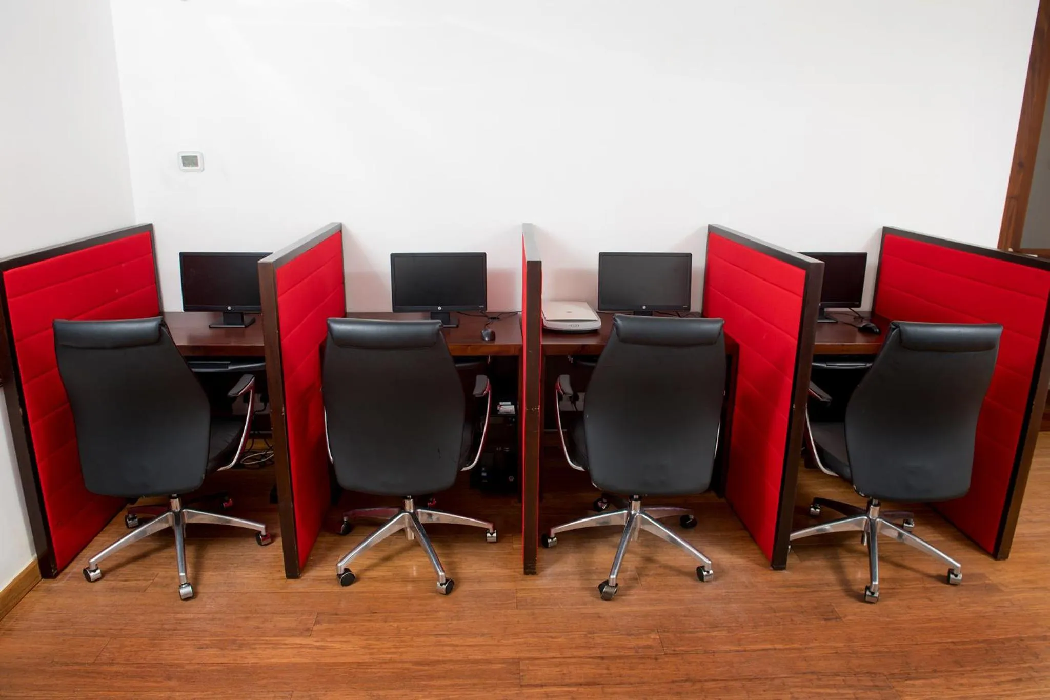 Business facilities in Vivanta Colombo, Airport Garden