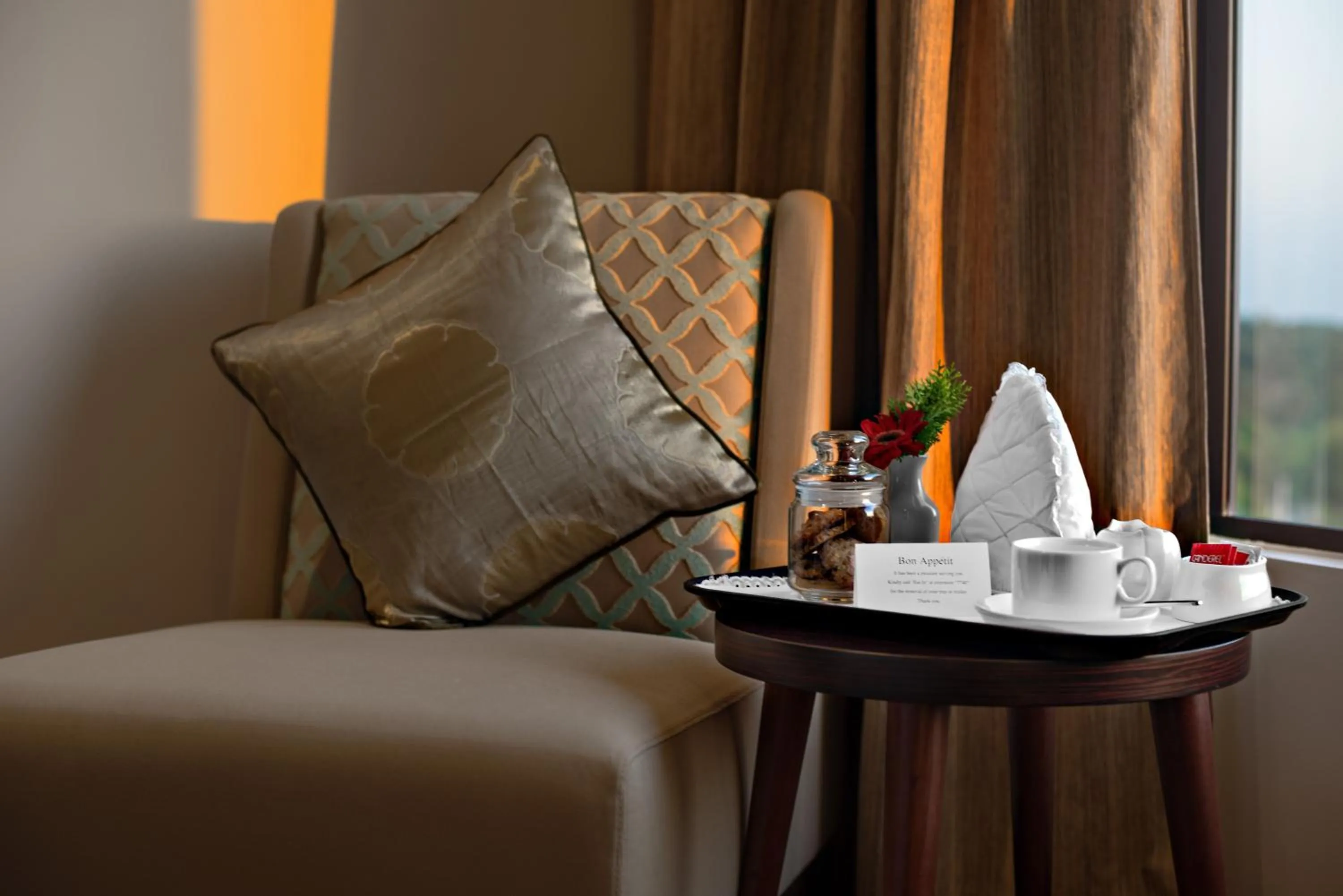 Vivanta Colombo, Airport Garden