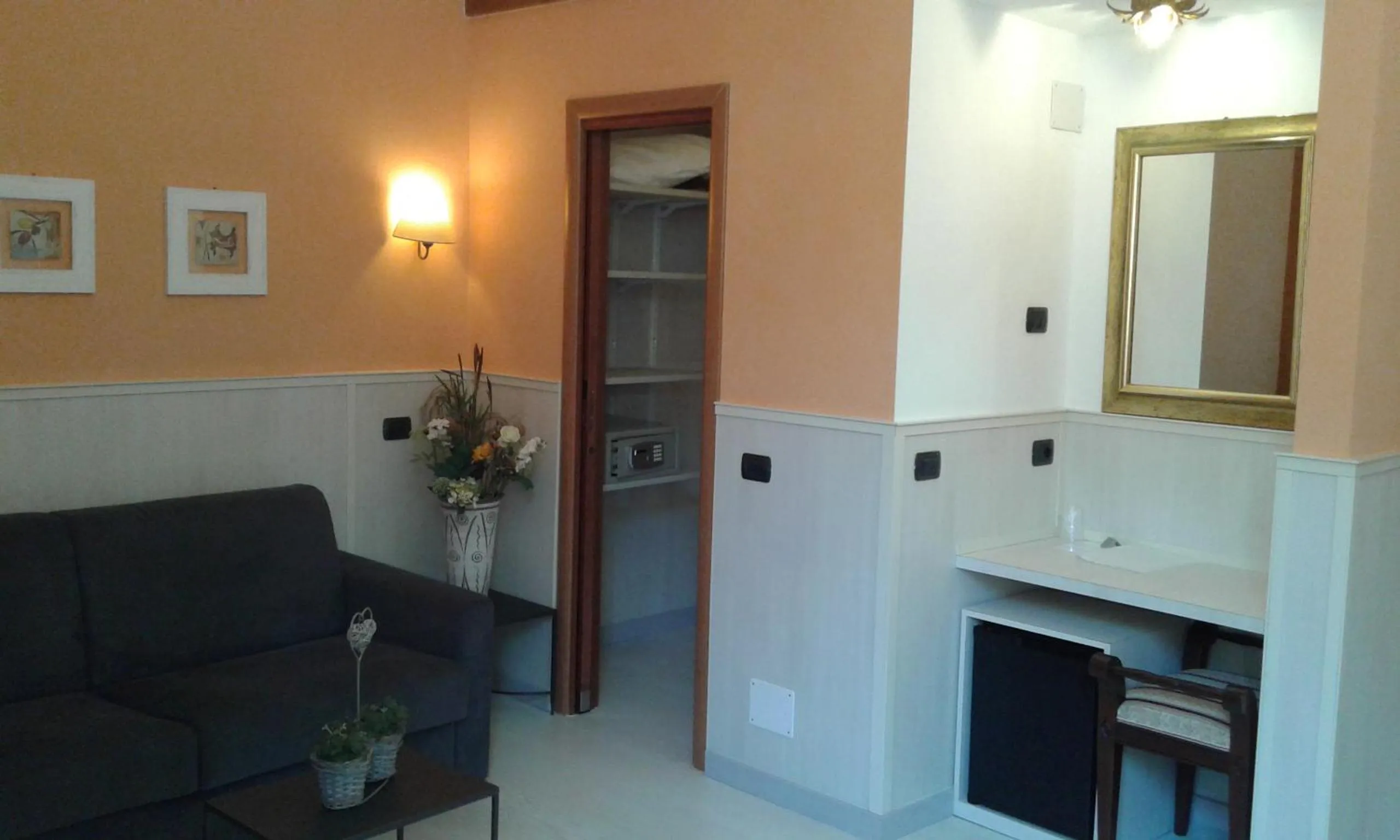 Decorative detail in Stella Della Marina