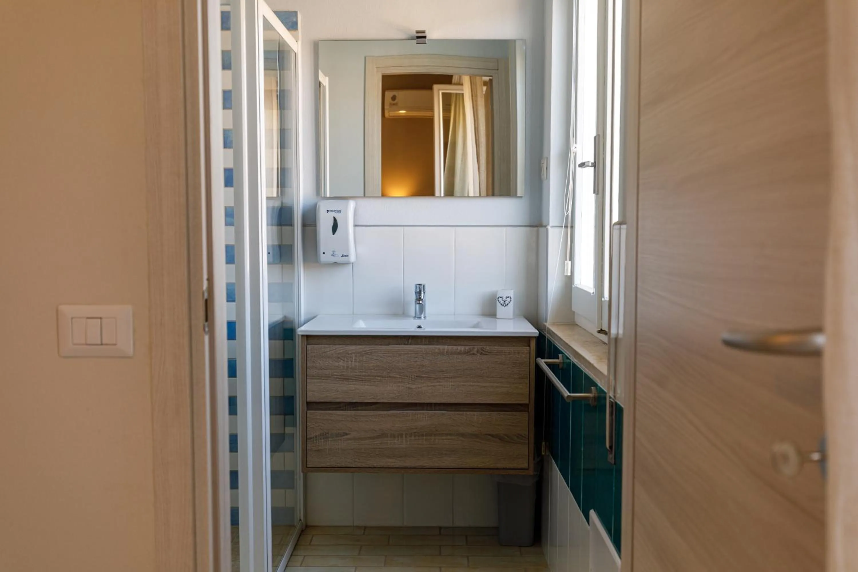 Internal: Not applicable to any particular room in Casa Tacconi