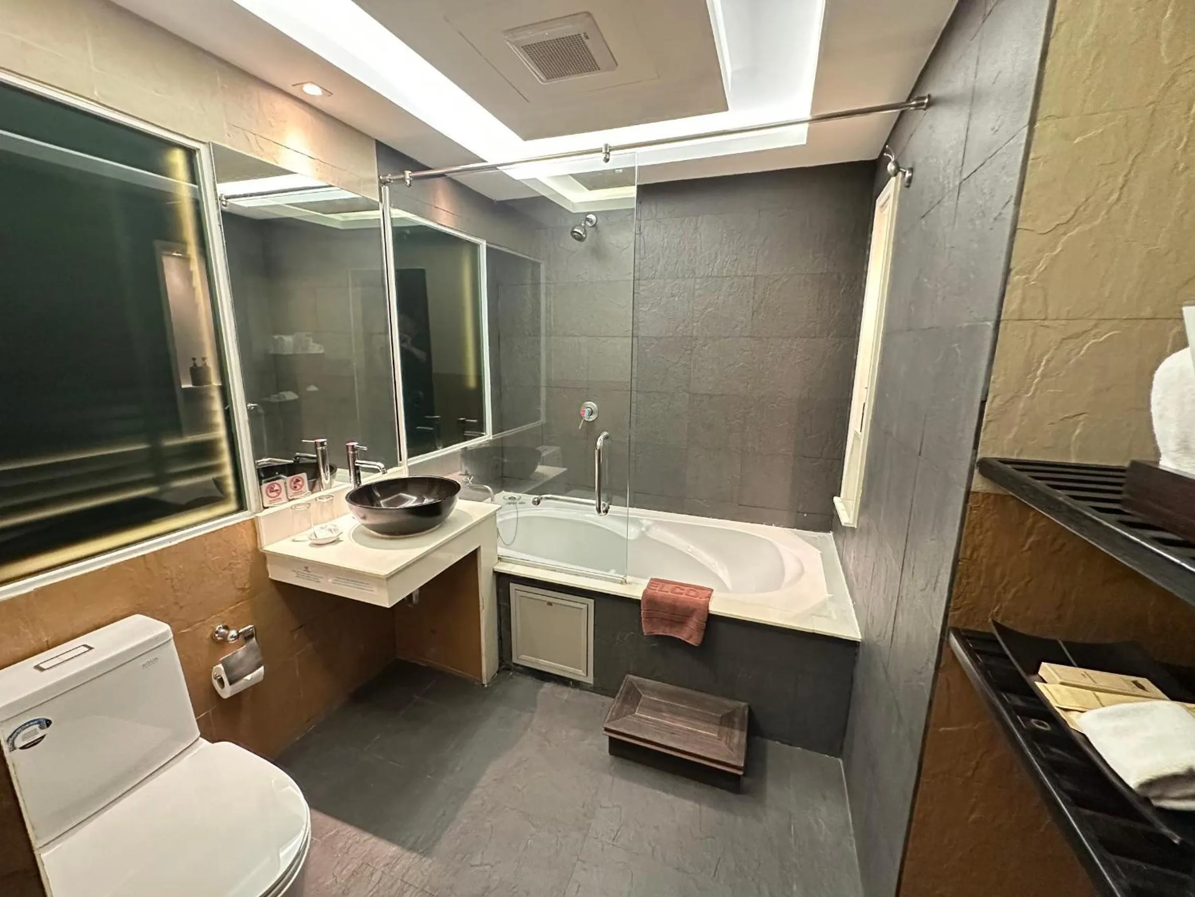 R-Mar Resort and Spa Patong, Phuket