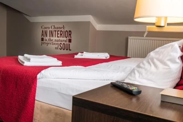 Bed in Comm Hotel Poznań Airport