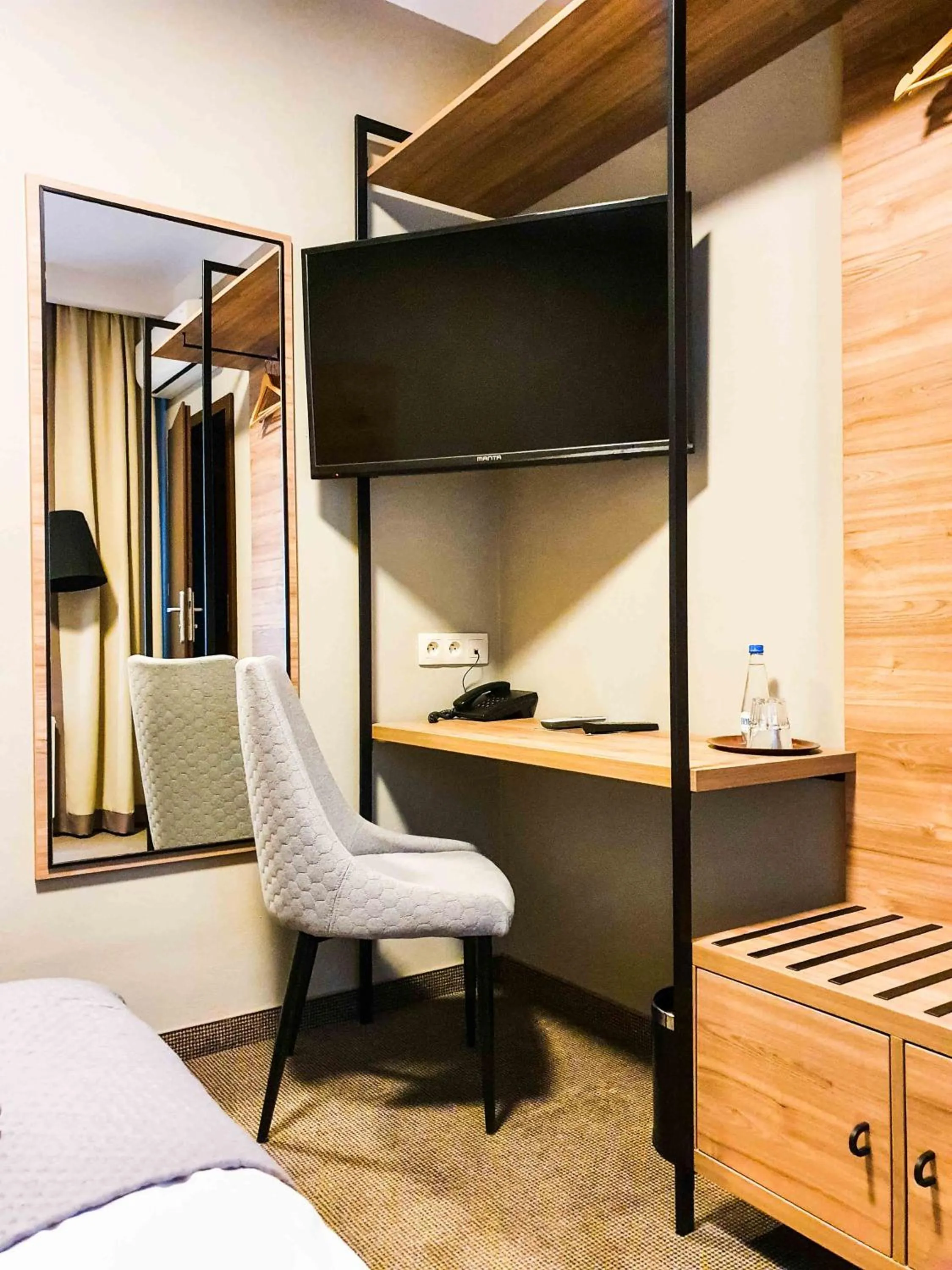 Bed in Comm Hotel Poznań Airport