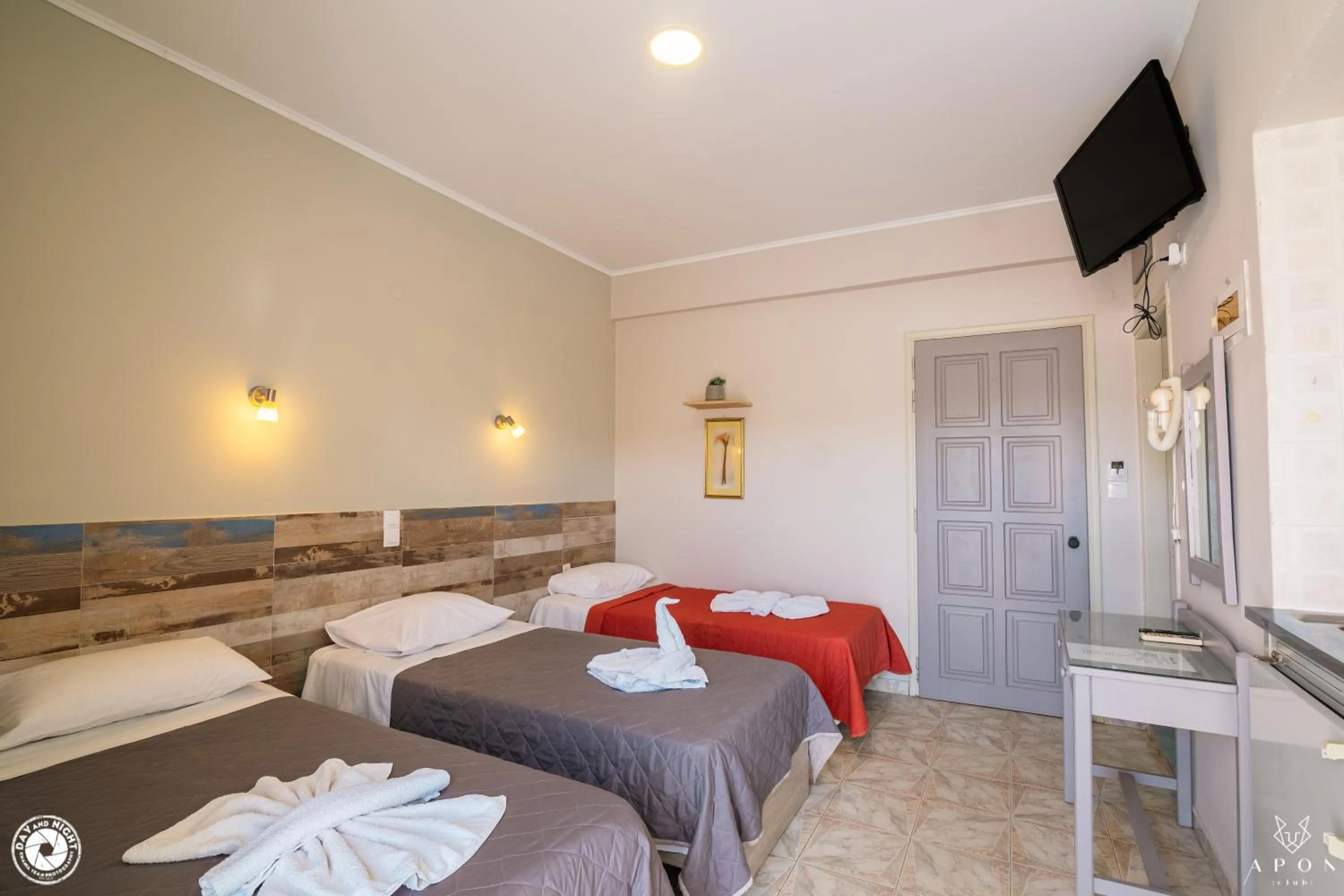 Bed in Bikakis Family Apartments