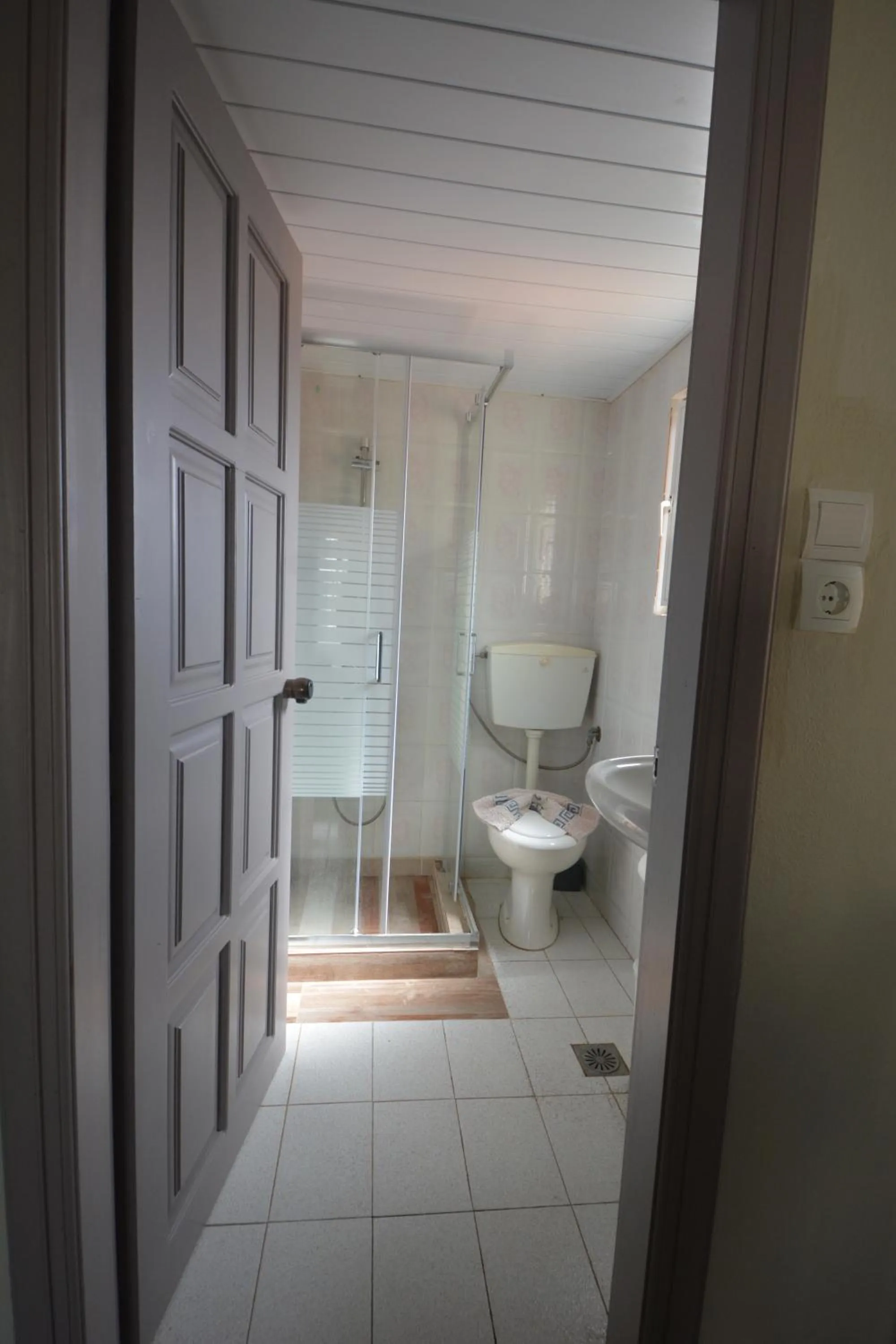 Bikakis Family Apartments