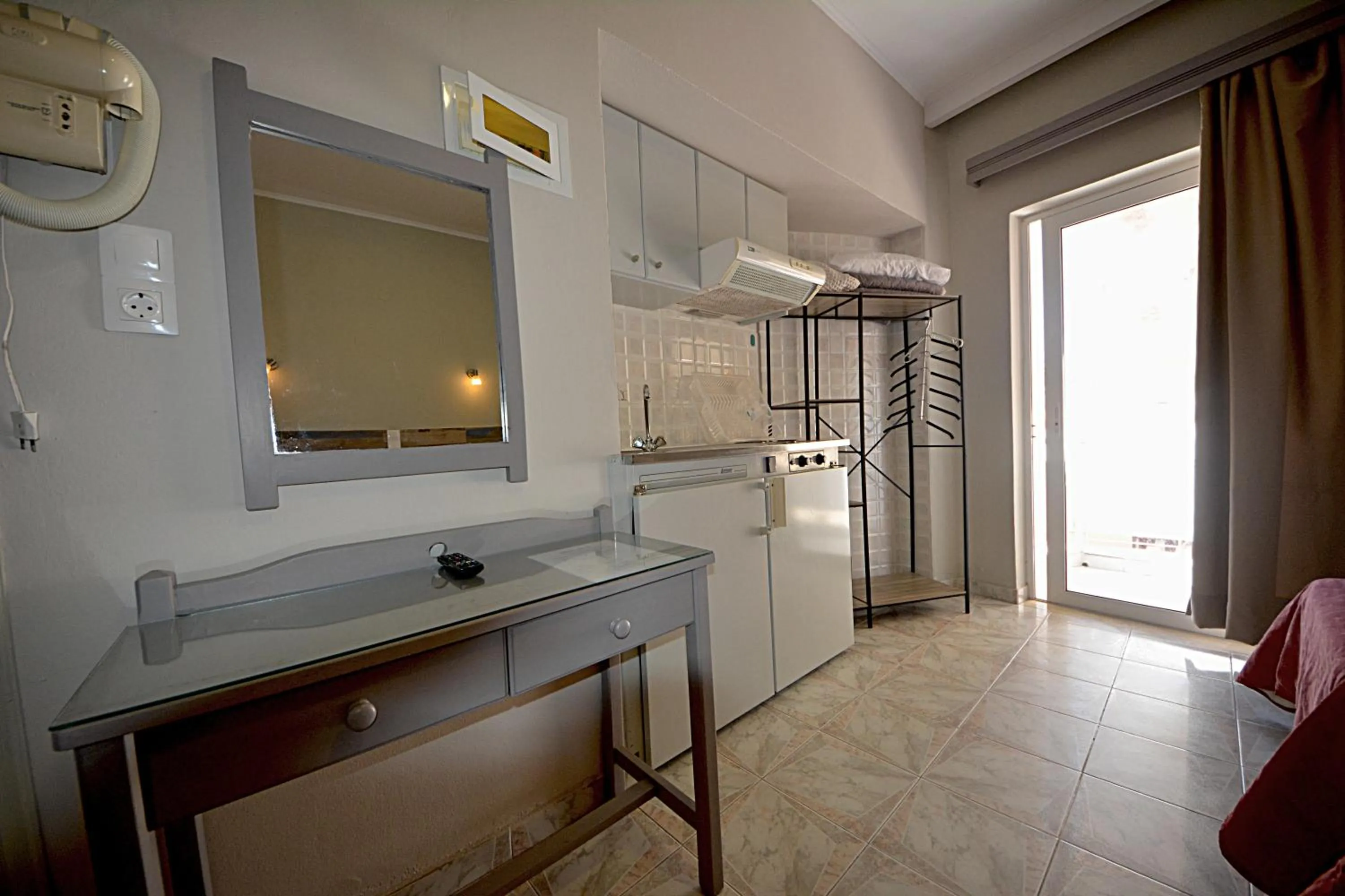 Bikakis Family Apartments