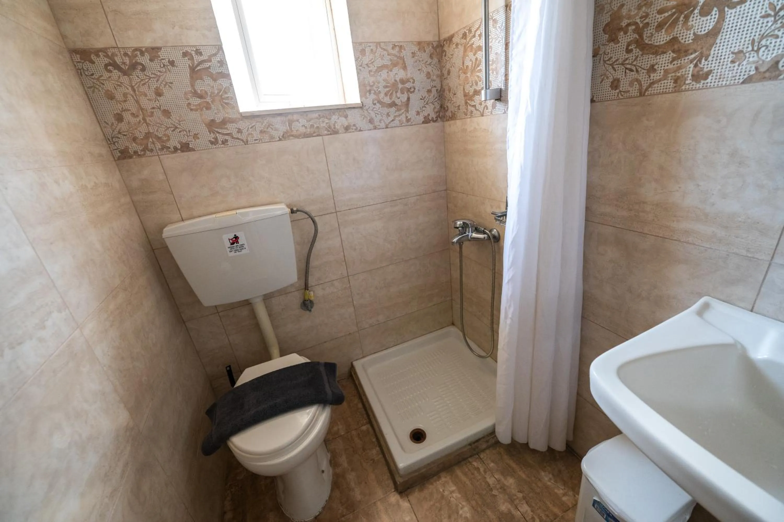 Bikakis Family Apartments