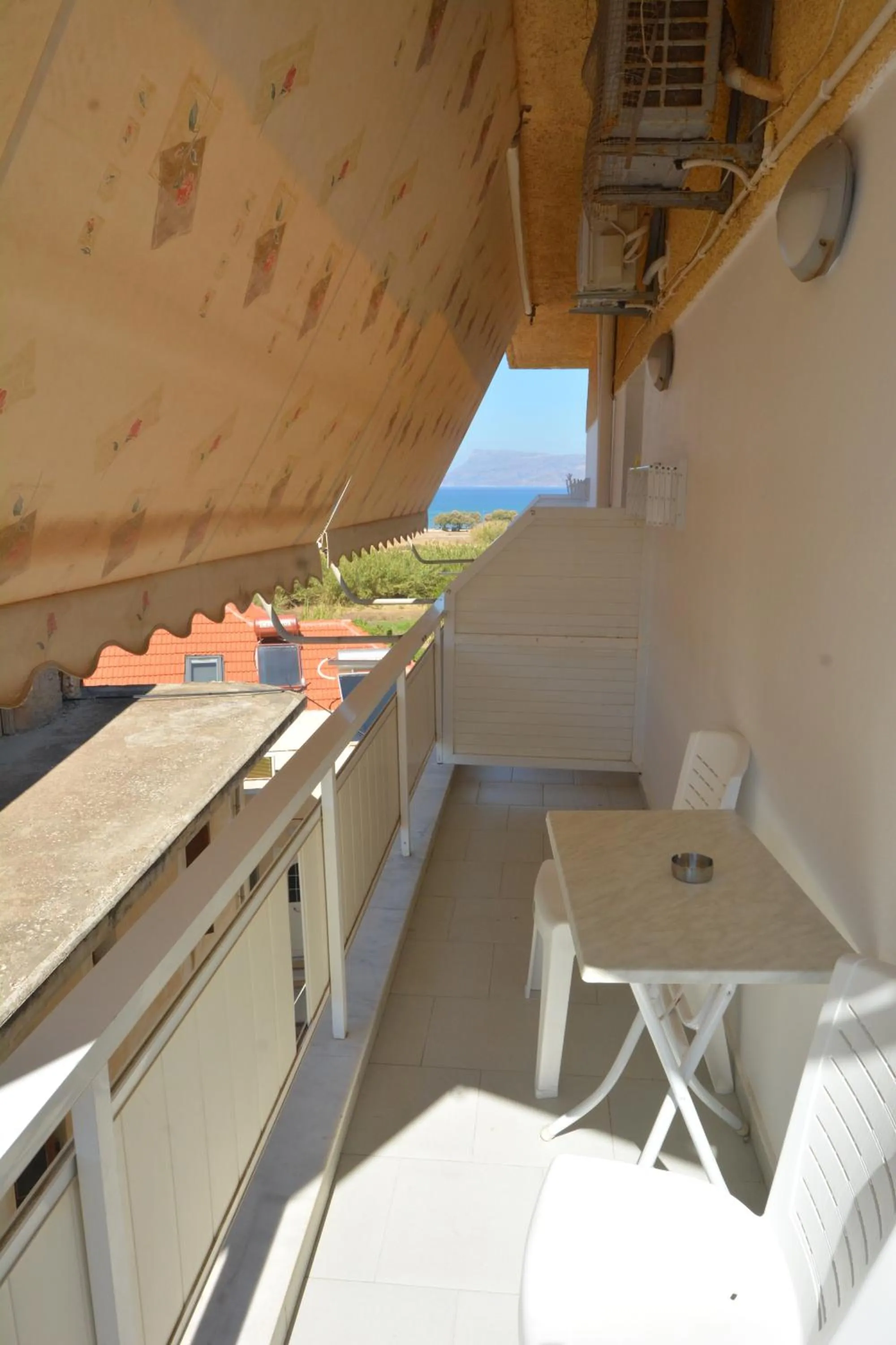 Bikakis Family Apartments