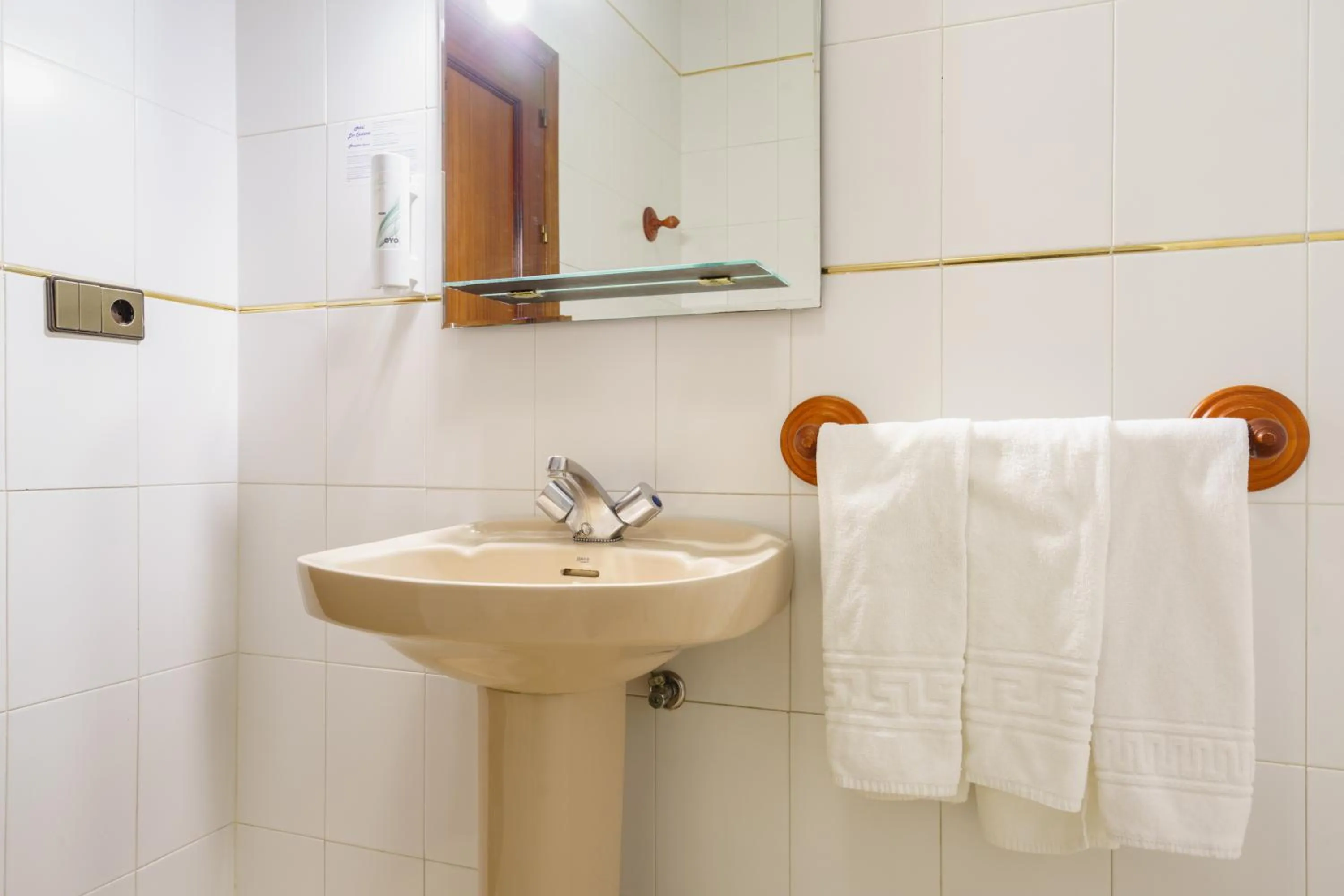 Bathroom in Hotel Los Castaños