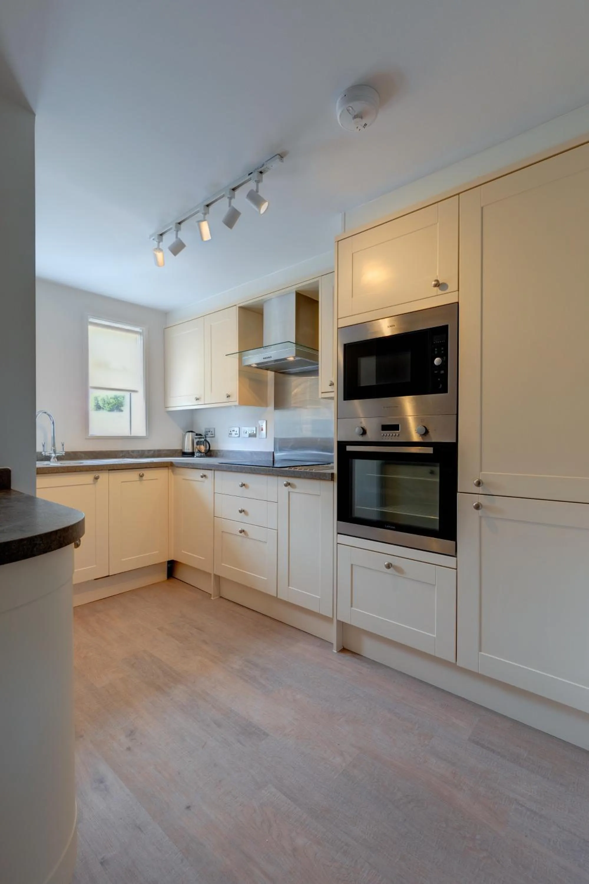 Kitchen or kitchenette in St Mellion Estate