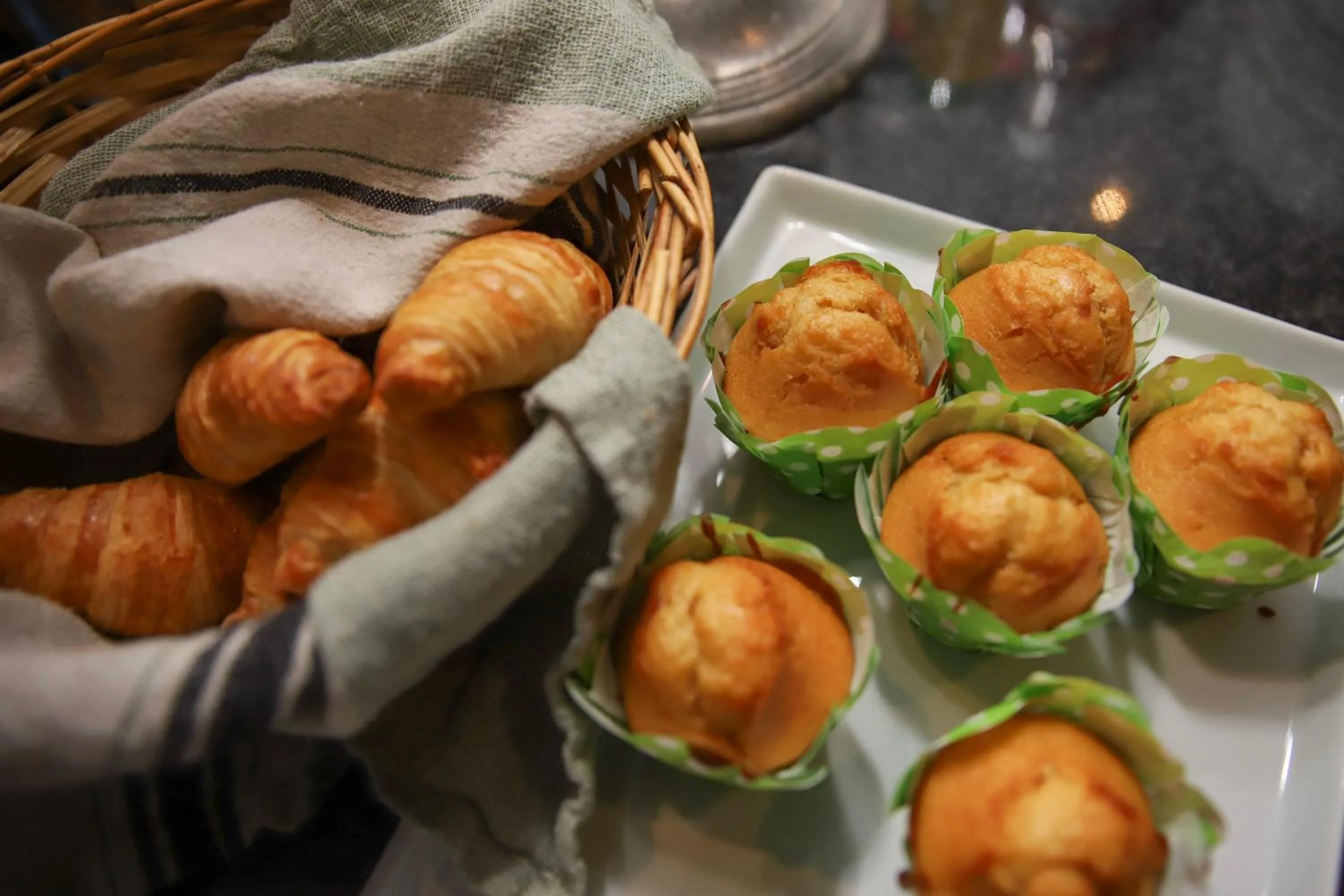 Buffet breakfast in Lannalodge