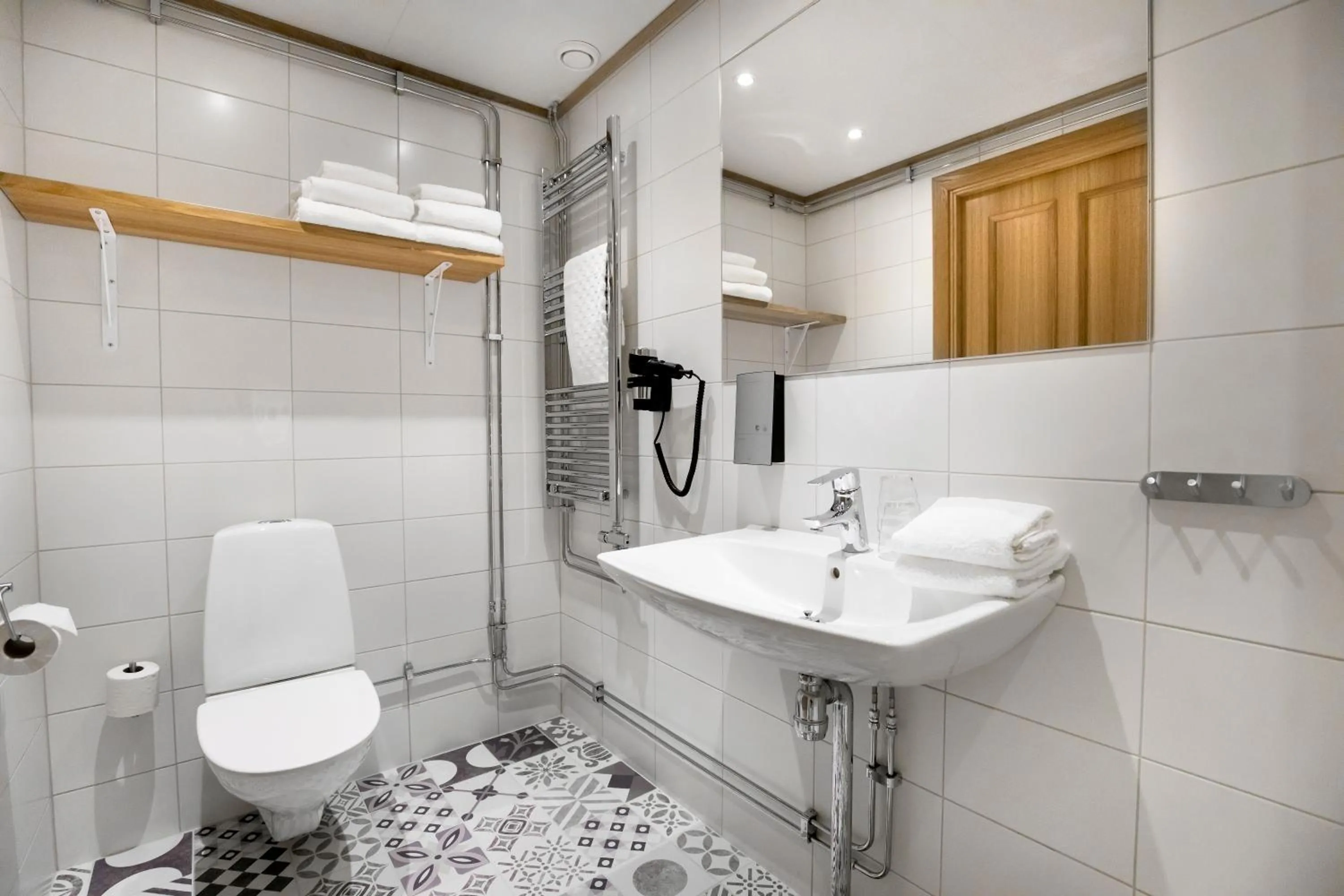 Bathroom in Lannalodge