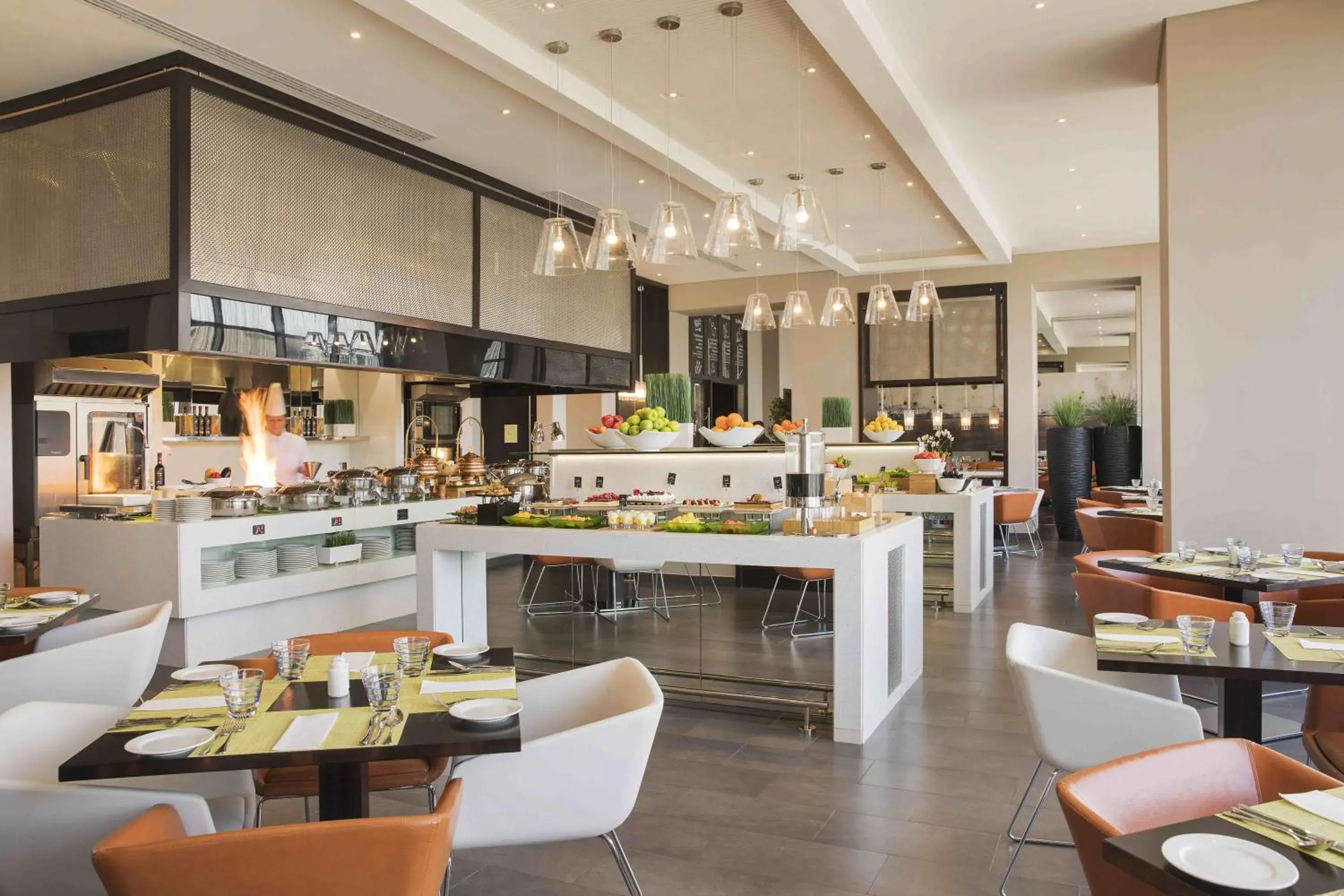 Restaurant/places to eat in Centro Waha by Rotana Restaurant/places to eat in Centro Waha by Rotana