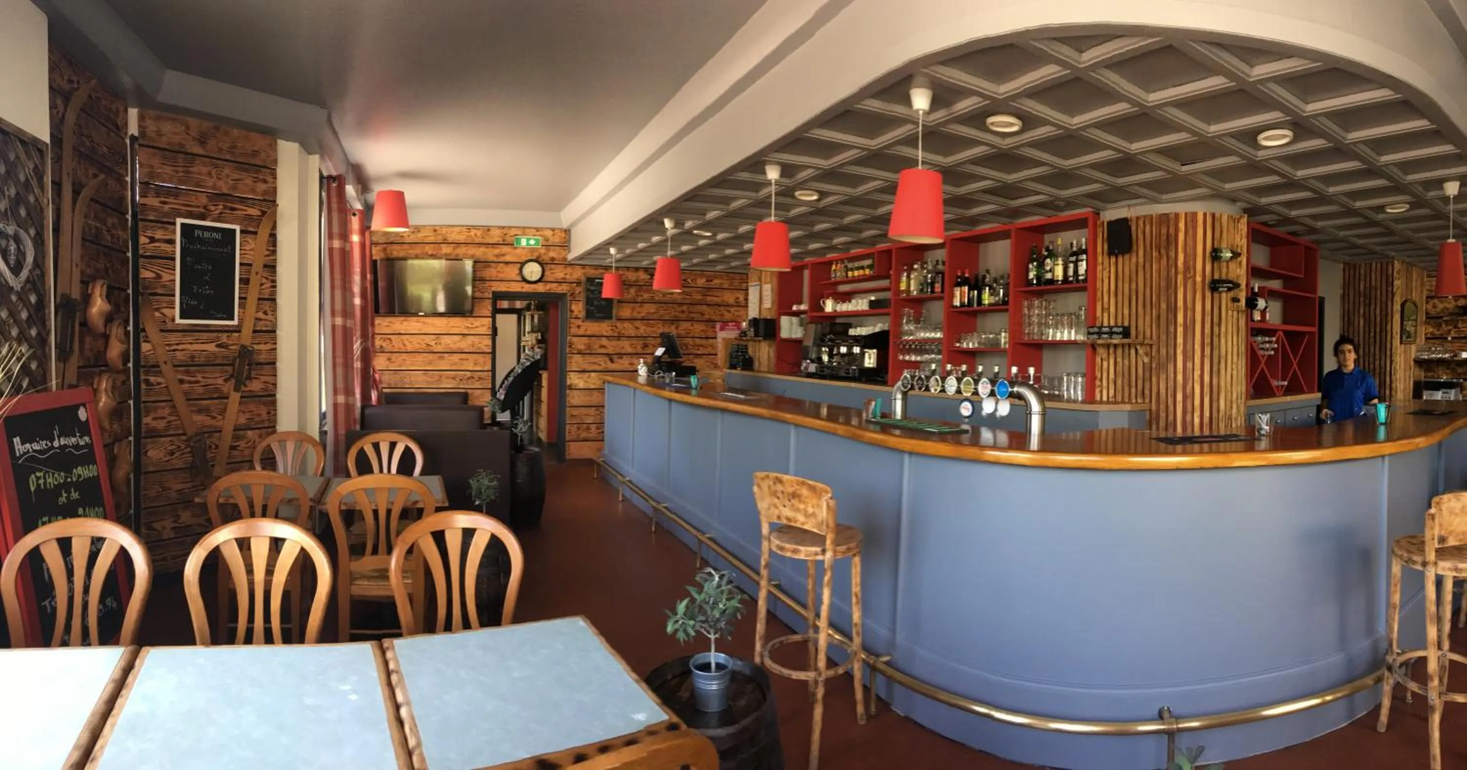 Lounge or bar in Ô & Cimes