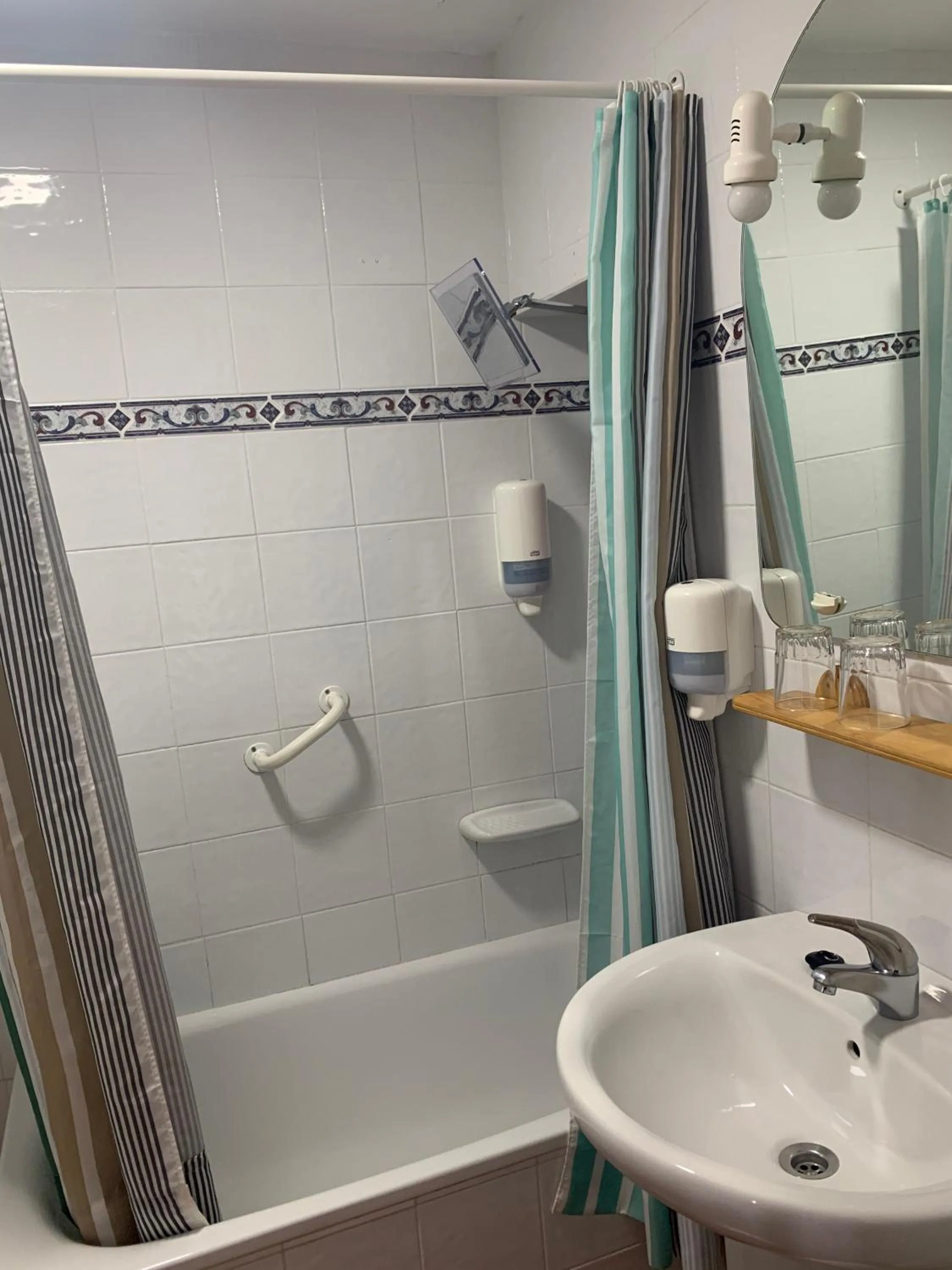 Bathroom in Hotel Patricia