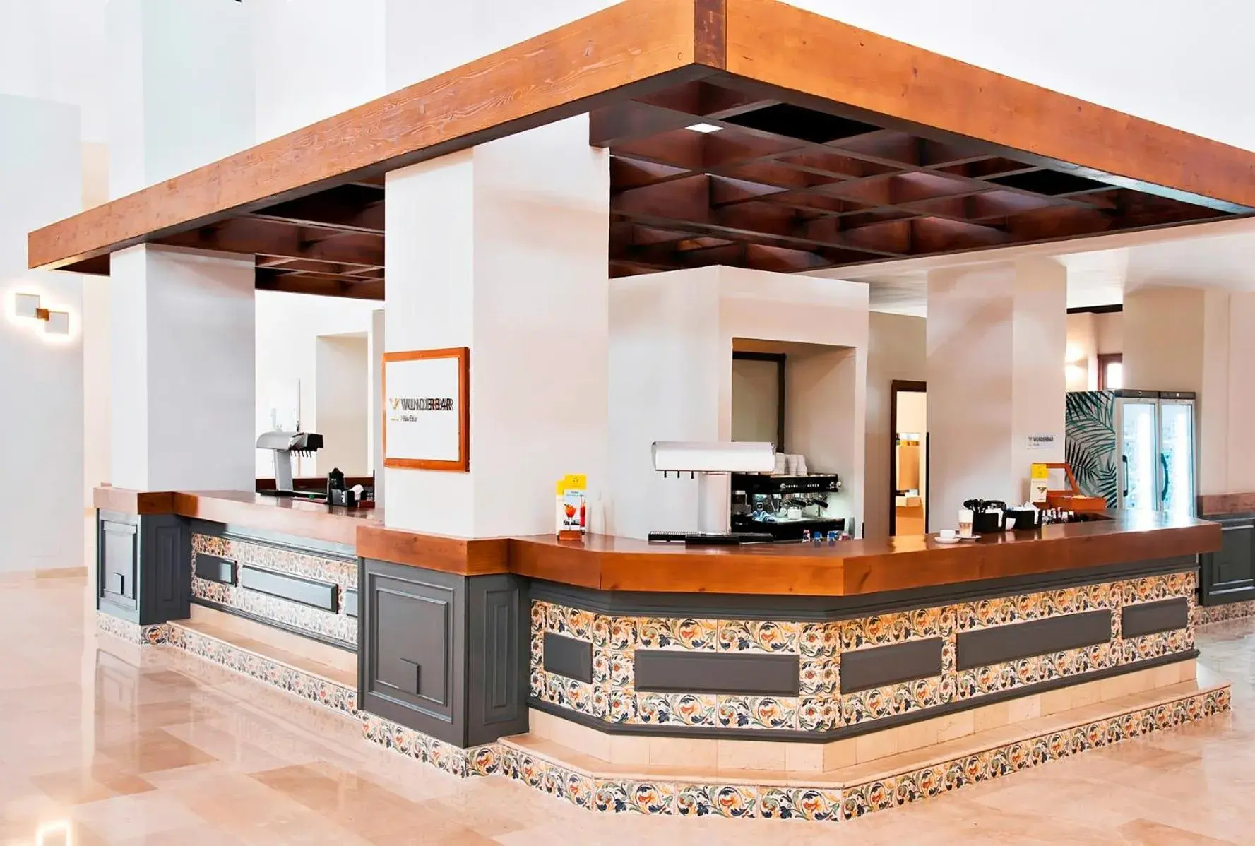 Lounge or bar in TUI MAGIC LIFE Fuerteventura - All Inclusive Lounge or bar in TUI MAGIC LIFE Fuerteventura - All Inclusive