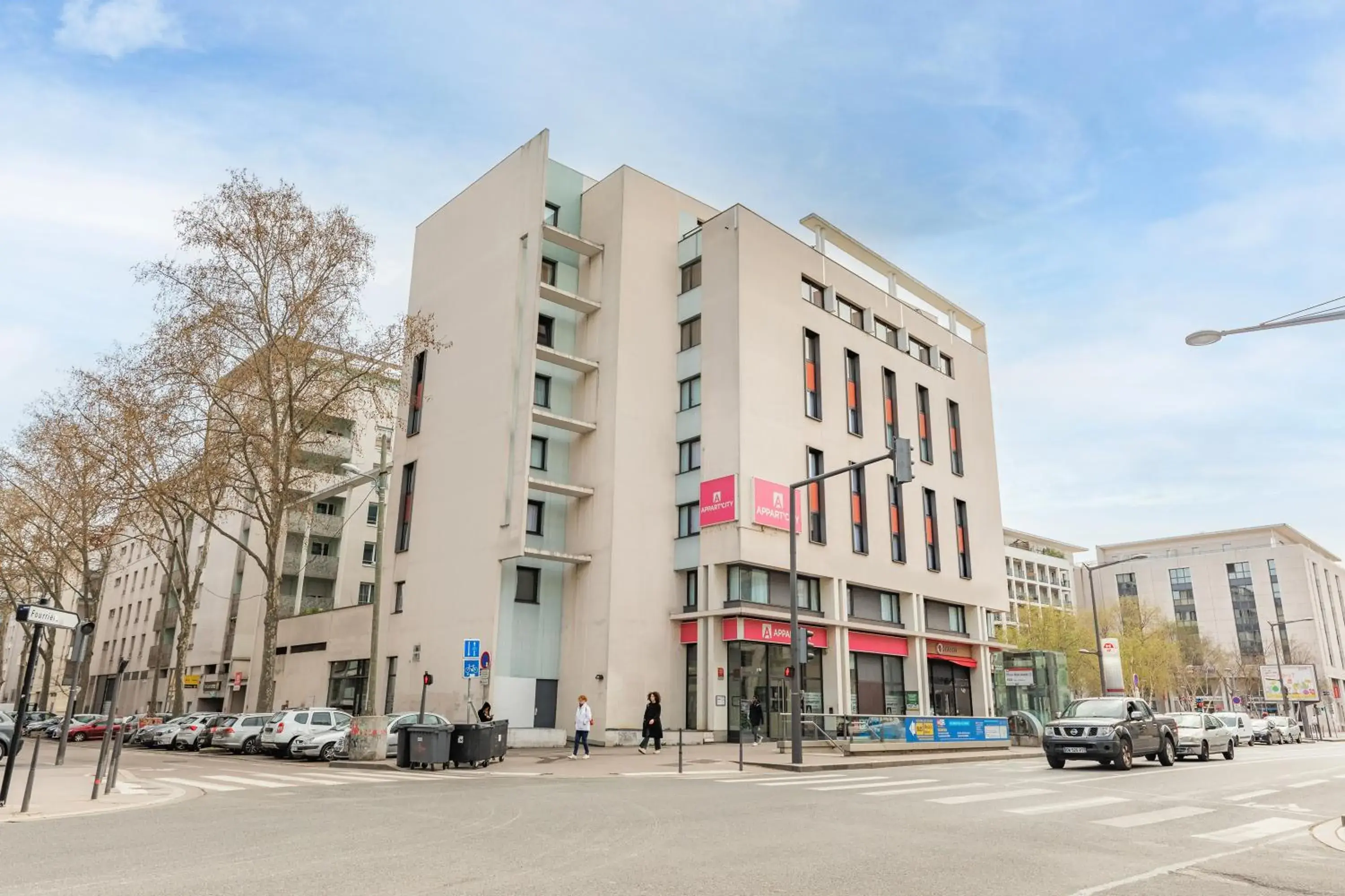 Facade/entrance in Appart’City Confort Lyon Gerland Facade/entrance in Appart’City Confort Lyon Gerland