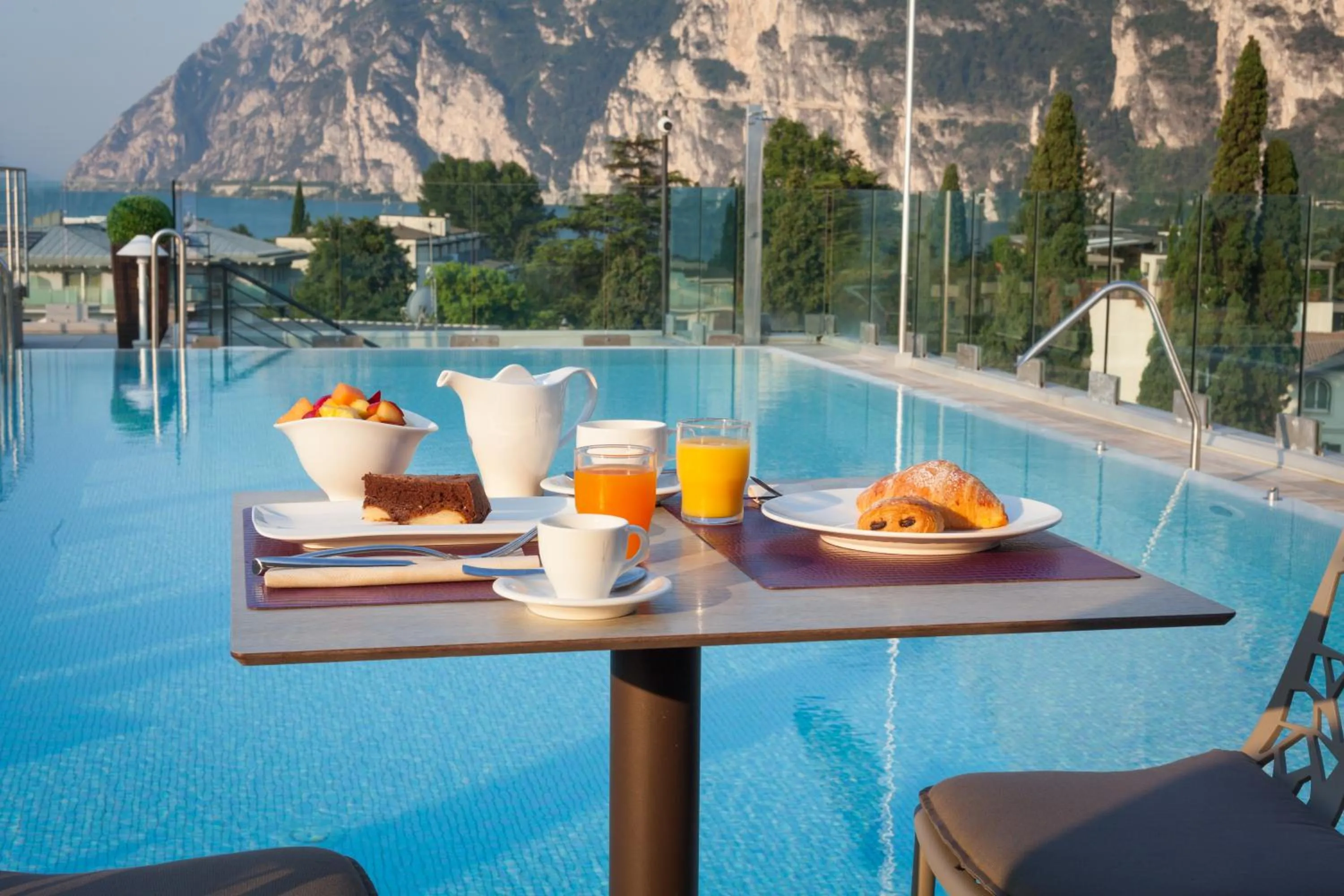 Breakfast in Hotel Kristal Palace - Tonelli Hotels - Adult Friendly