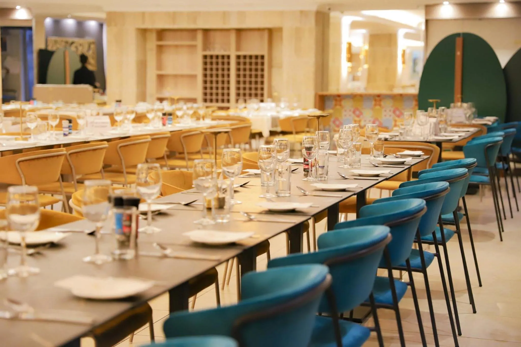 Restaurant/places to eat in Soreda Hotel