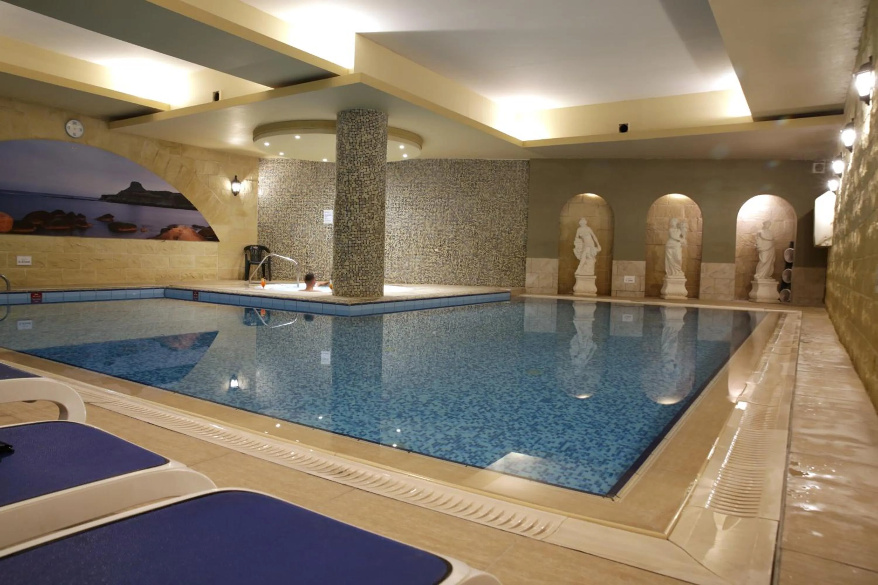 Swimming pool in Soreda Hotel