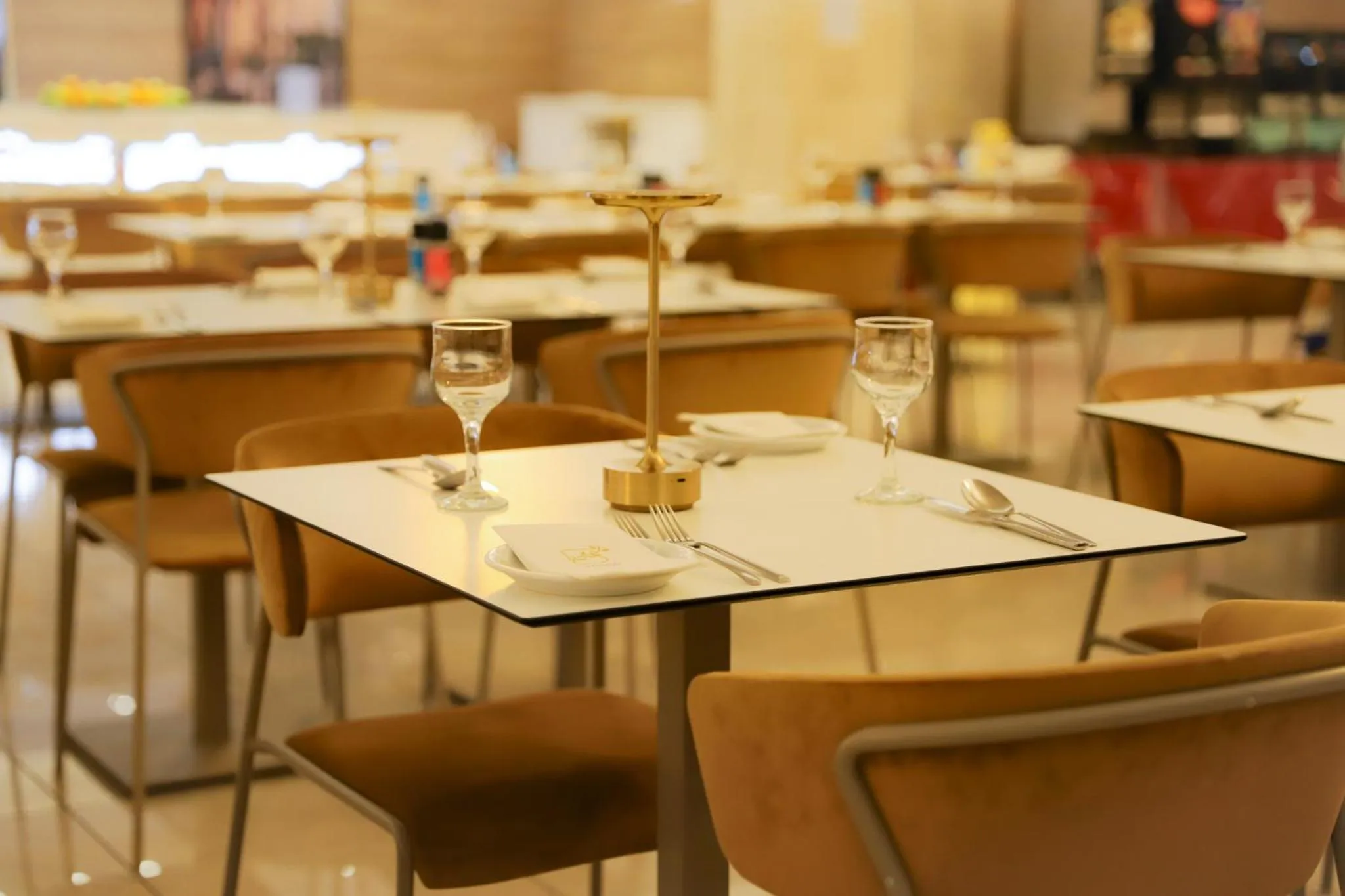 Restaurant/places to eat in Soreda Hotel