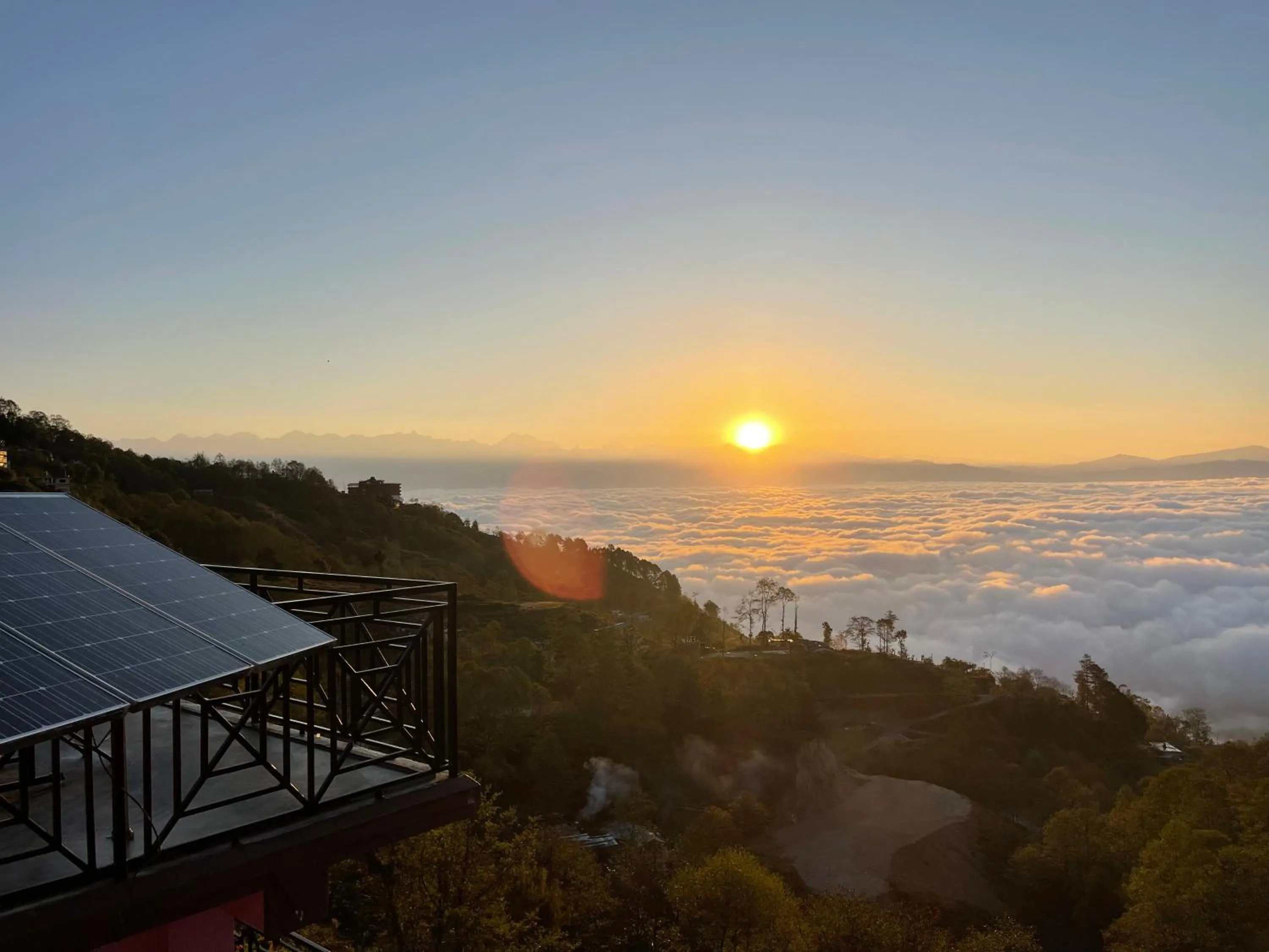Hotel Everest Window View