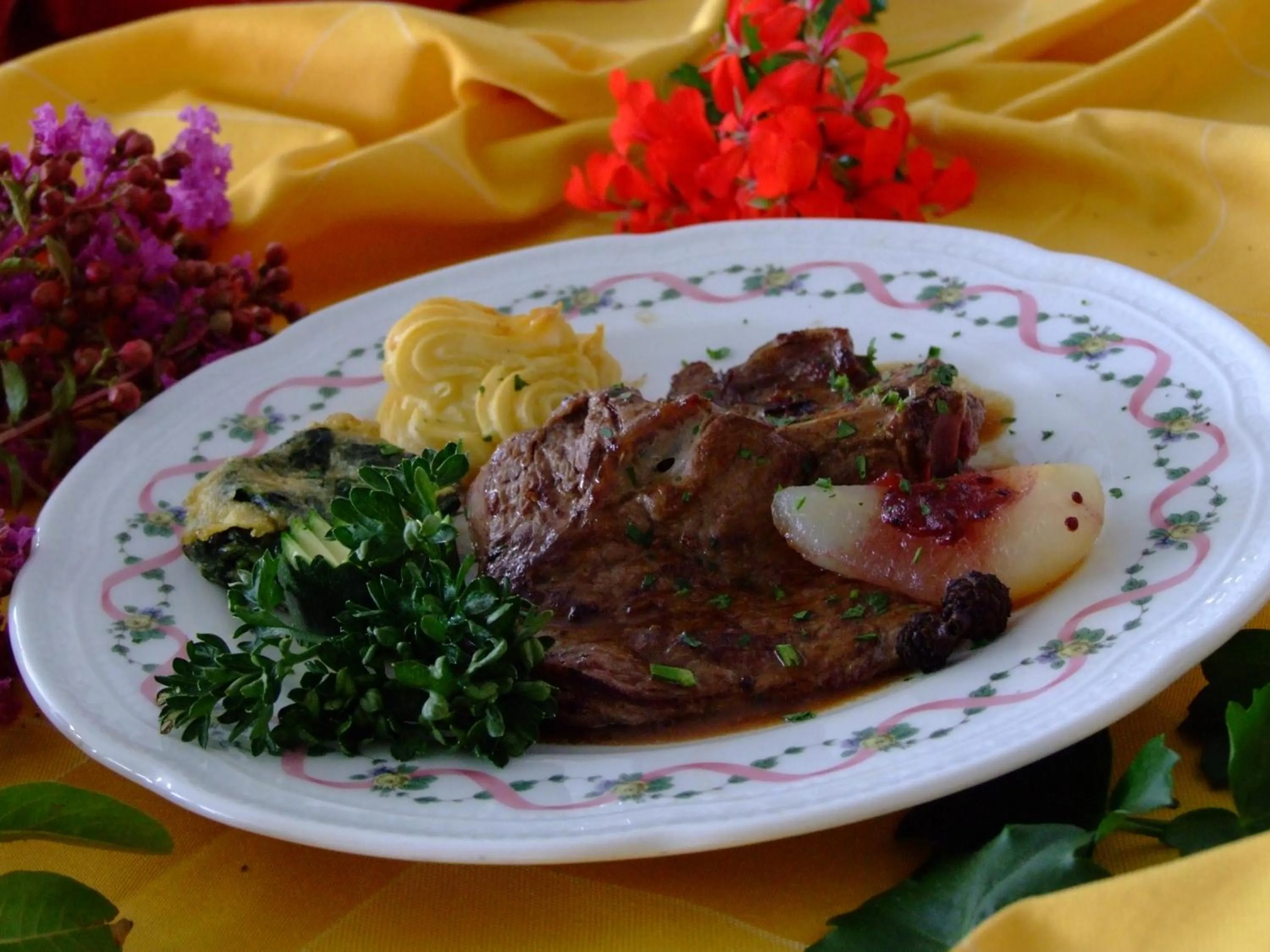 Food and drinks in Hotel Daniela