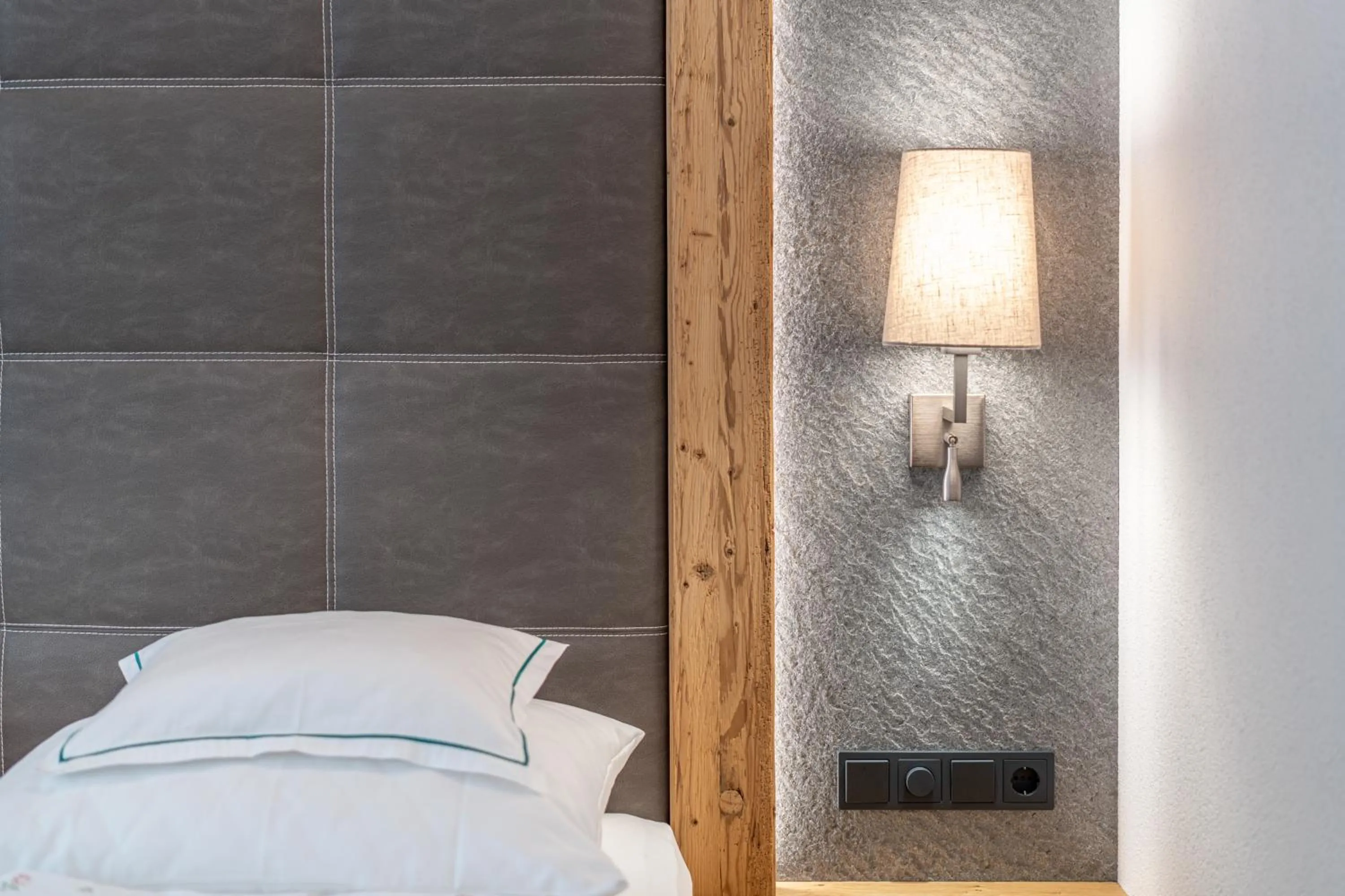 Photo of the whole room, Bed in Natur & Alpinhotel Post